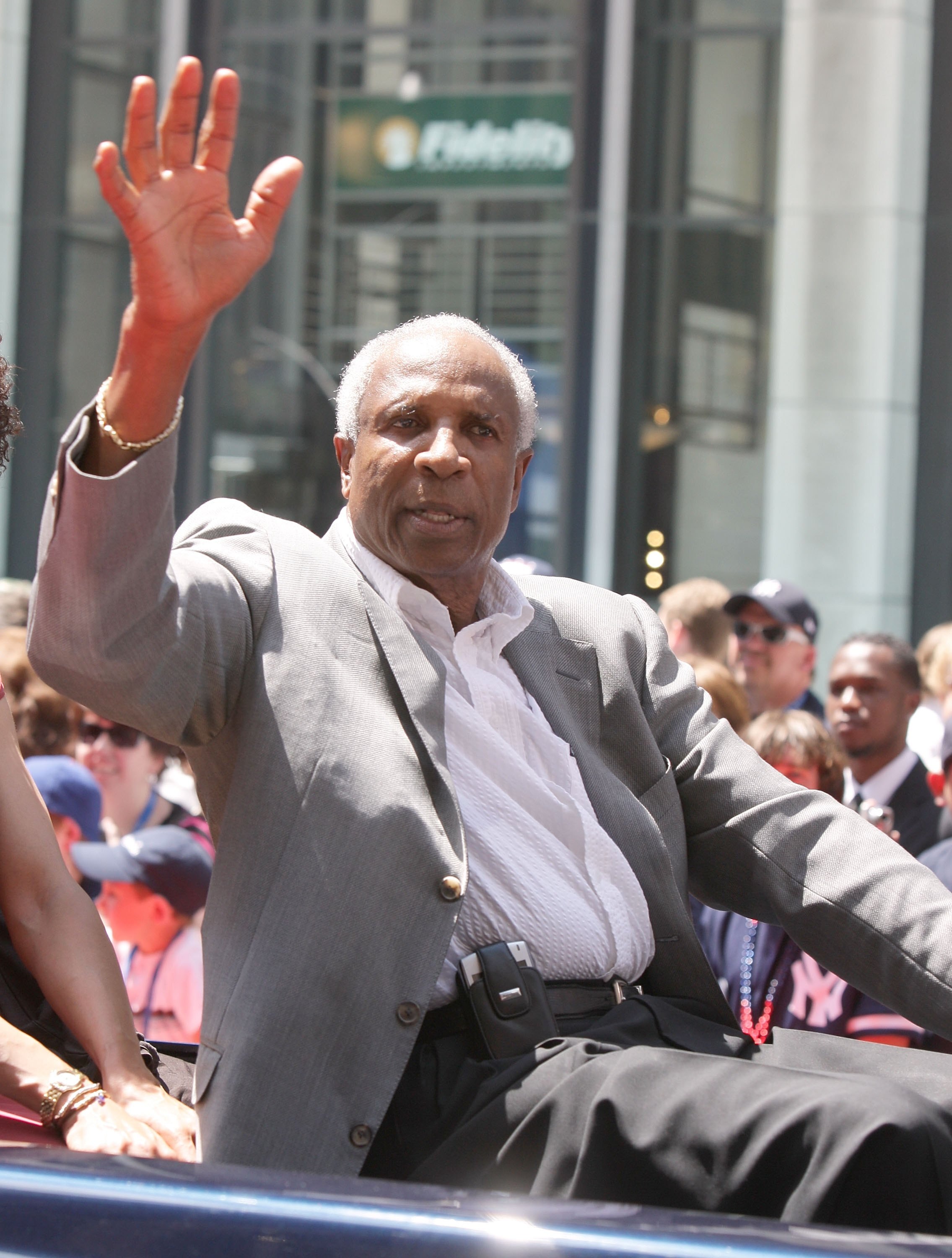 NEW YORK - JULY 15:  Frank Robinson acknowledges the fans during the MLB All-Star Game Red Carpet Parade on July 15, 2008 in New York City. (Photo by Mike Stobe/Getty Images)
