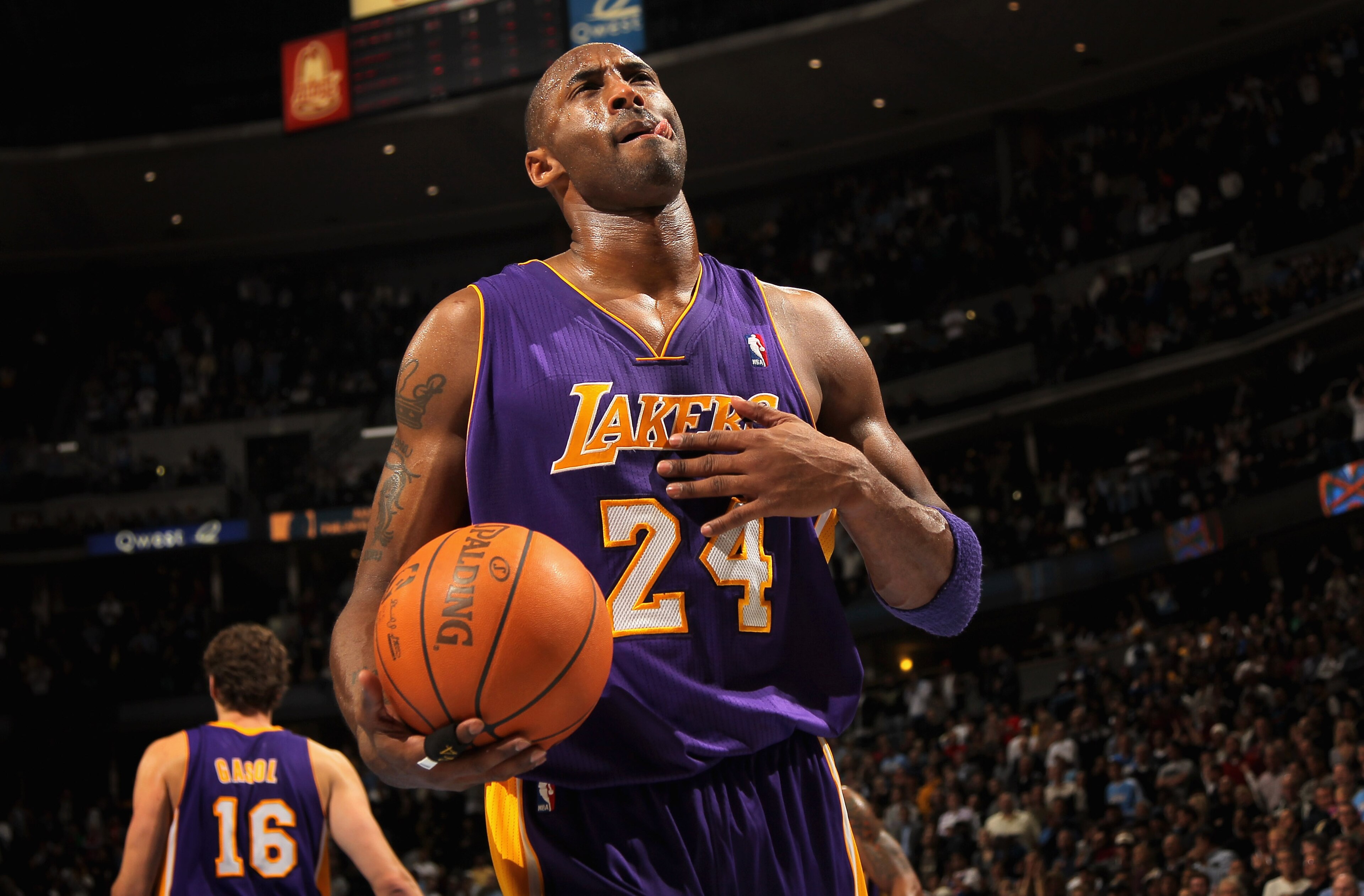 DENVER - NOVEMBER 11:  Kobe Bryant #24 of the Los Angeles Lakers takes a free throw against the Denver Nuggets at the Pepsi Center on November 11, 2010 in Denver, Colorado. The Nuggets defeated the Lakers 118-112.  NOTE TO USER: User expressly acknowledge