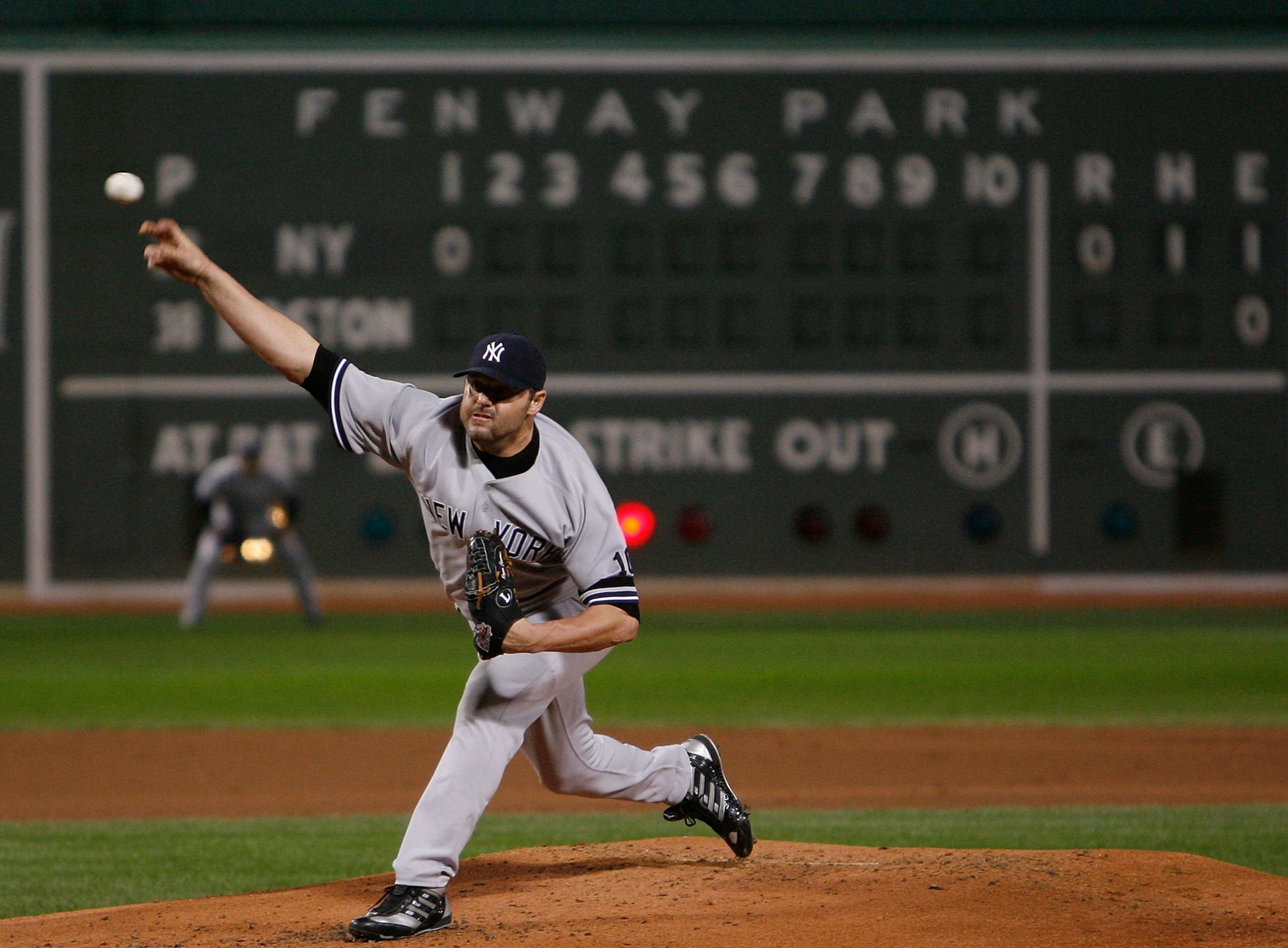 BOSTON - SEPTEMBER 16: Roger Clemens #22 of the New York Yankees throw during a game against the Boston Red Sox at Fenway Park on September 16, 2007 in Boston, Massachusetts. (Photo by Jim Rogash/Getty Images) BOSTON - SEPTEMBER 16: Roger Clemens #22 of the New York Yankees throw during a game against the Boston Red Sox at Fenway Park on September 16, 2007 in Boston, Massachusetts. (Photo by Jim Rogash/Getty Images)