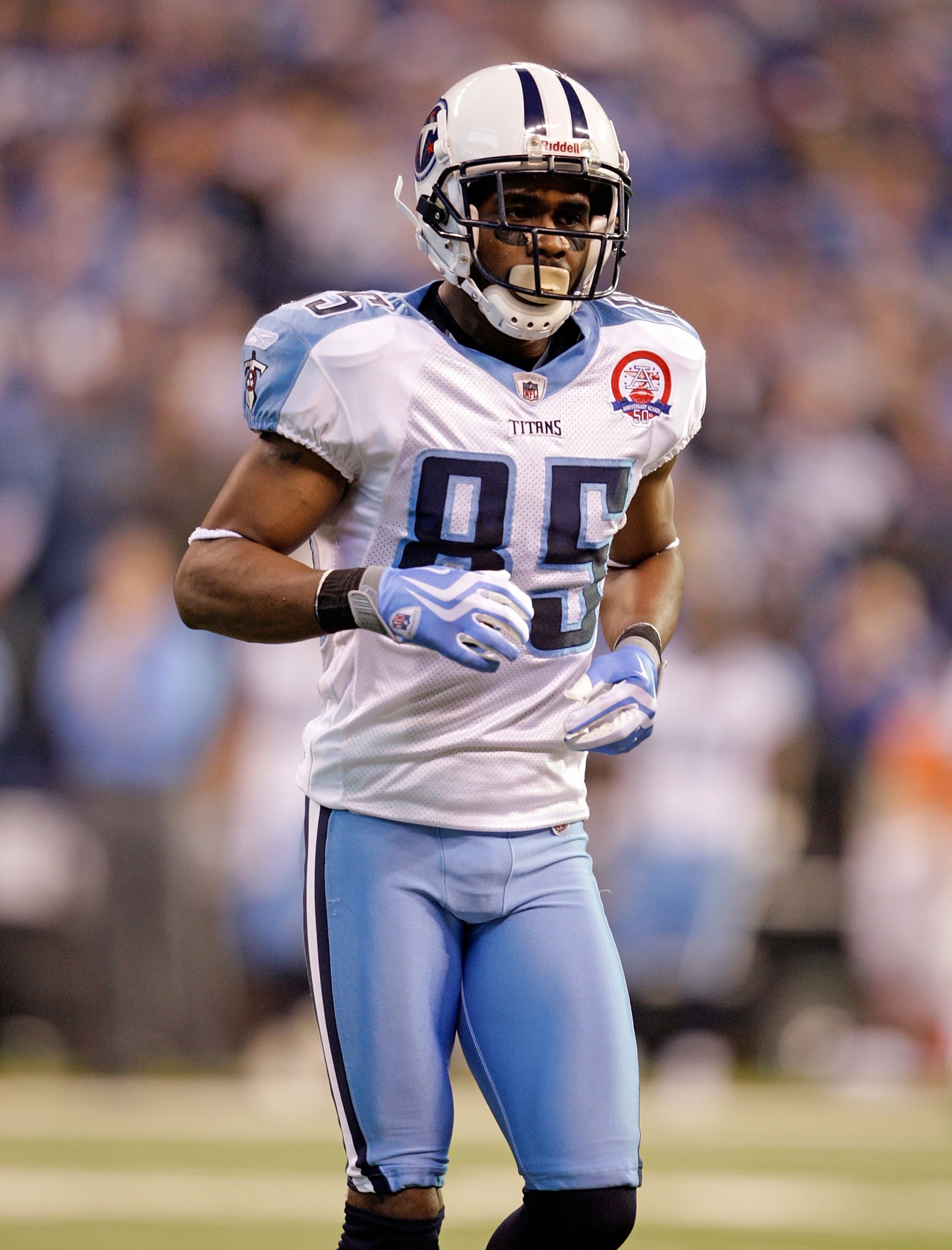 INDIANAPOLIS - DECEMBER 06:  Nate Washington #85 of  the Tennessee Titans looks on during the NFL game against the Indianapolis Colts at Lucas Oil Stadium on December 6, 2009 in Indianapolis, Indiana.  (Photo by Andy Lyons/Getty Images)