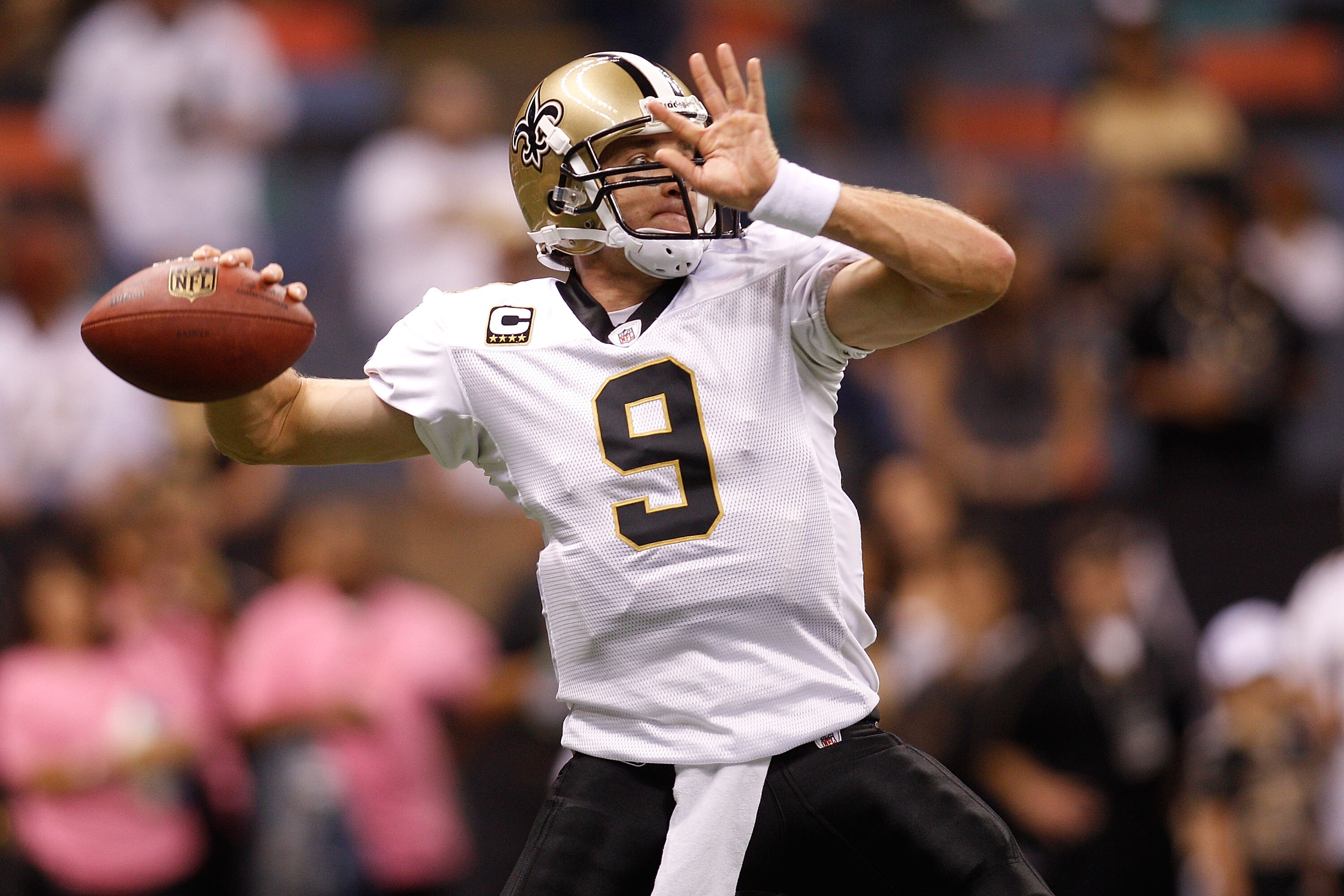 NEW ORLEANS - SEPTEMBER 26:  Drew Brees #9 of the New Orleans Saints during pregame before playing the Atlanta Falcons at the Louisiana Superdome on September 26, 2010 in New Orleans, Louisiana.  (Photo by Chris Graythen/Getty Images)