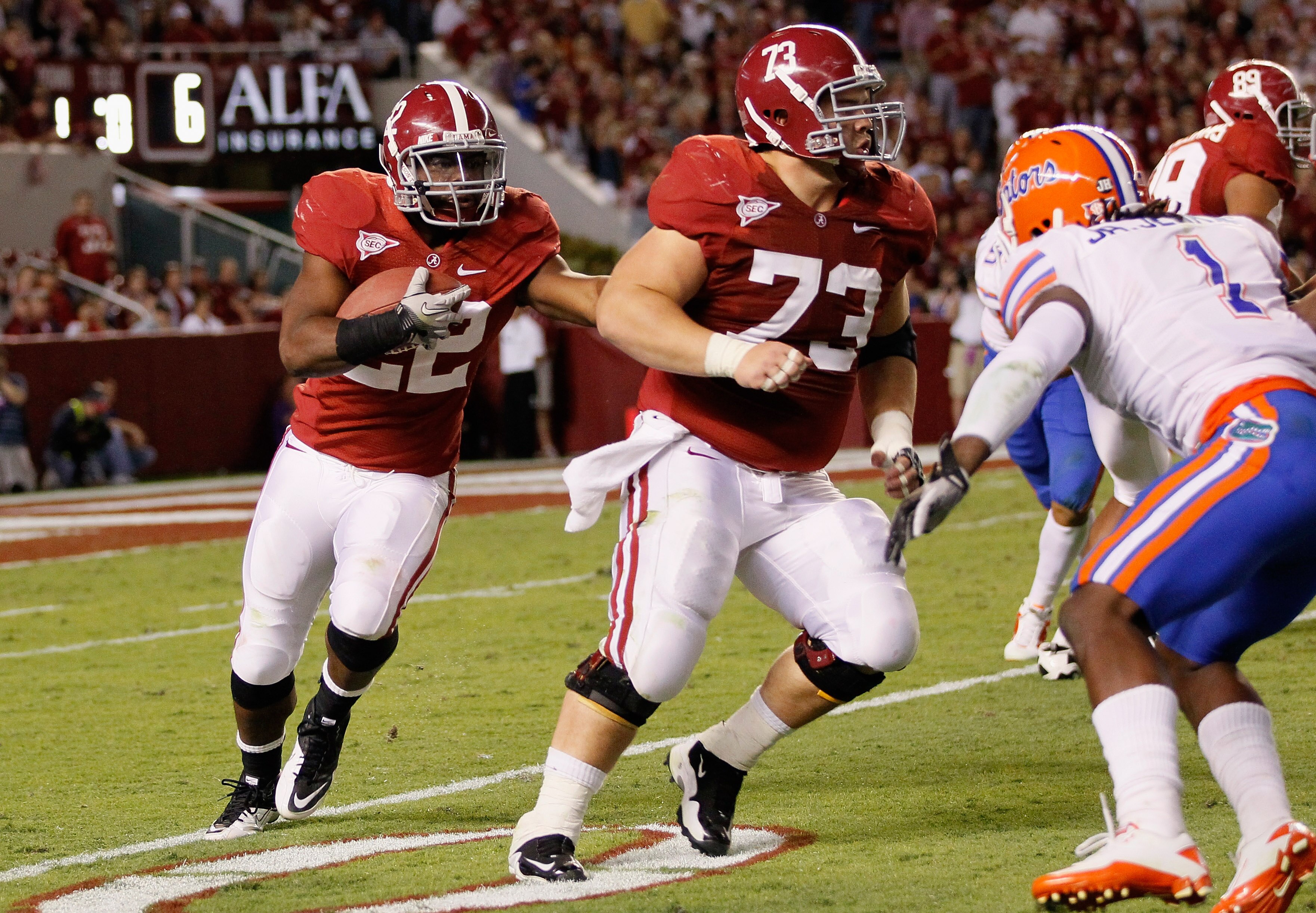 TUSCALOOSA, AL - OCTOBER 02:  Mark Ingram #22 and William Vlachos #73 of the Alabama Crimson Tide against the Florida Gators at Bryant-Denny Stadium on October 2, 2010 in Tuscaloosa, Alabama.  (Photo by Kevin C. Cox/Getty Images)