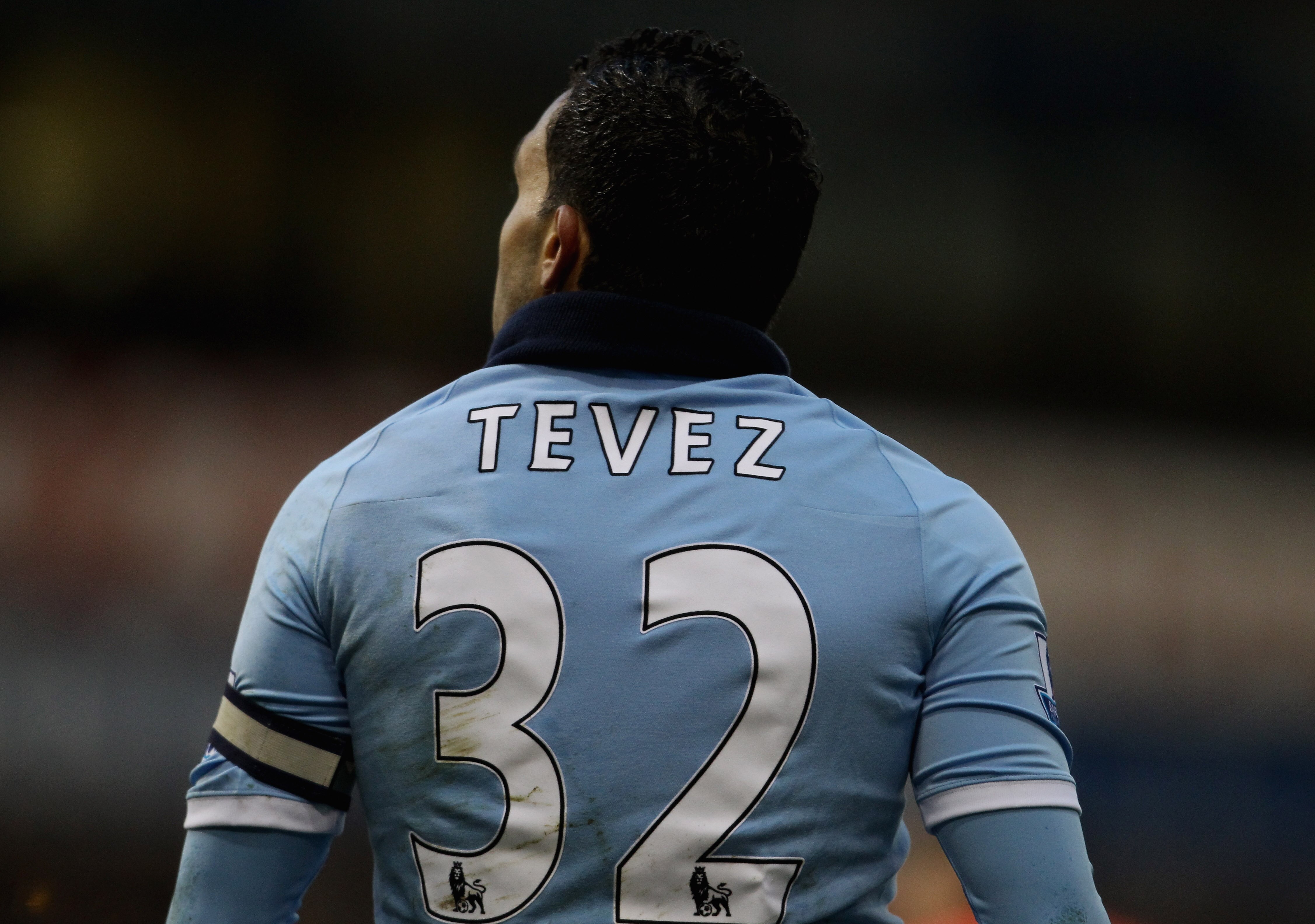 WEST BROMWICH, ENGLAND - NOVEMBER 07:  Manchester City's Carlos Tevez during the Barclays Premier League match between West Bromwich Albion and Manchester City at The Hawthorns on November 7, 2010 in West Bromwich, England.  (Photo by Scott Heavey/Getty I