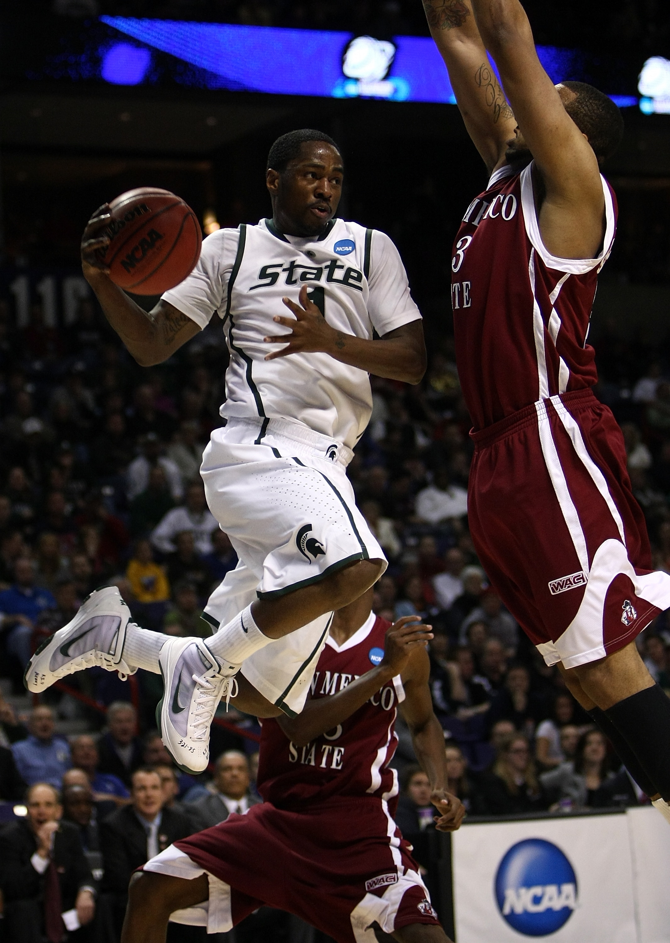 SPOKANE, WA - MARCH 19:  Kalin Lucas #1 of the Michigan St. Spartans drives to the basket against the New Mexico St. Aggies during the first round of the 2010 NCAA men's basketball tournament at Spokane Arena on March 19, 2010 in Spokane, Washington.  (Ph