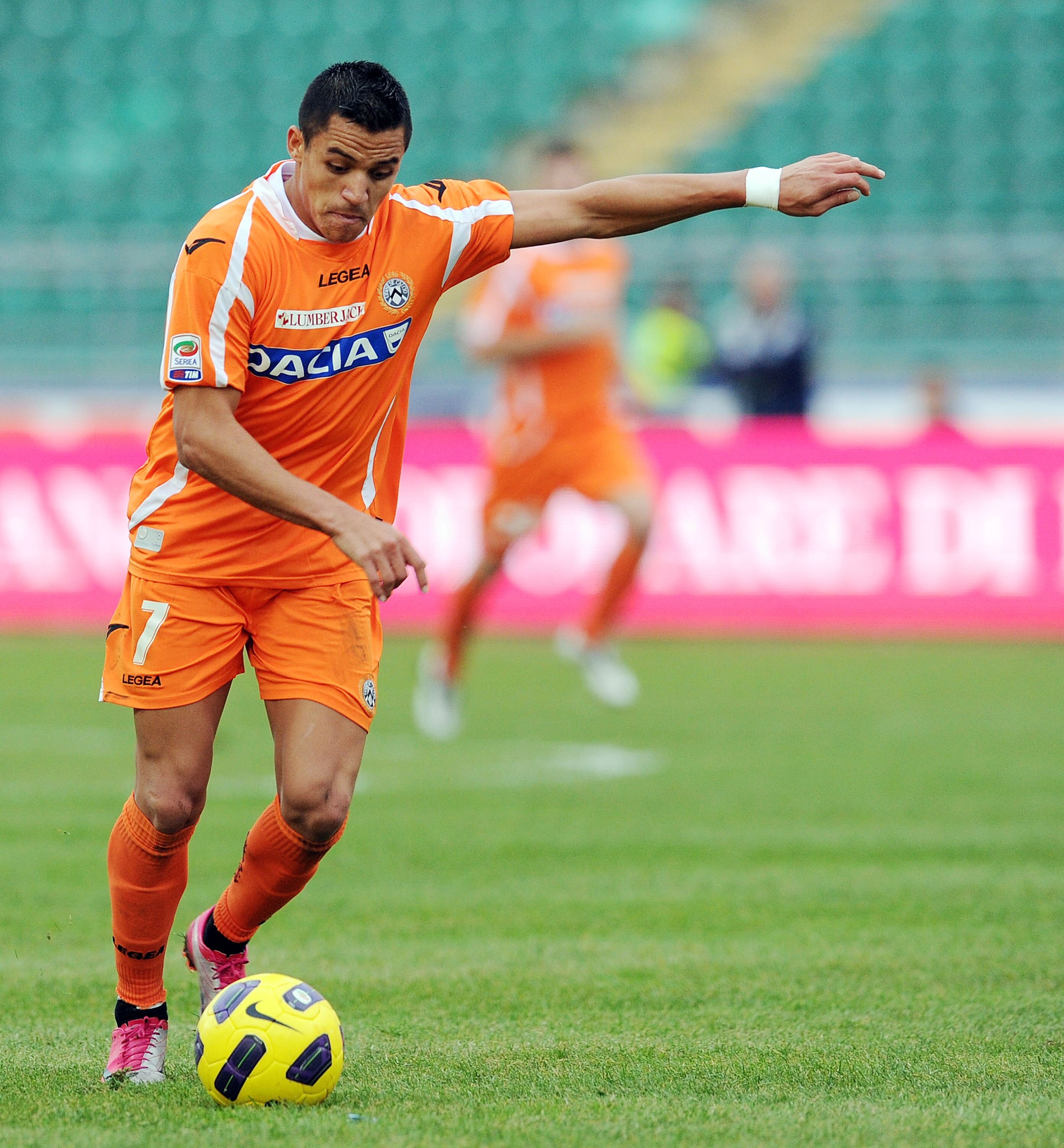 BARI, ITALY - OCTOBER 31: Alexis Sanchez of Udinese in action during the Serie A match between Bari and Udinese at Stadio San Nicola on October 31, 2010 in Bari, Italy.  (Photo by Giuseppe Bellini/Getty Images)