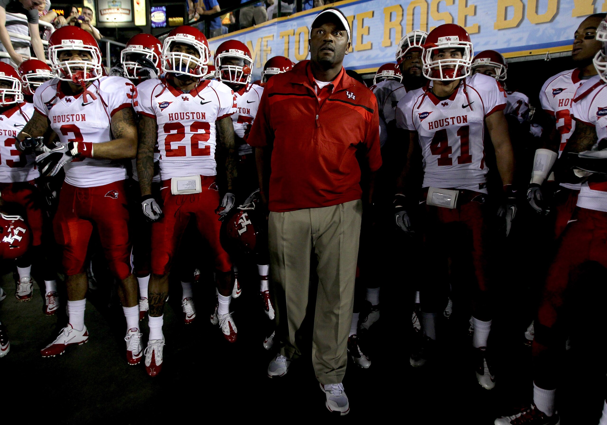 PASADENA, CA - SEPTEMBER 18:  Head coach Kevin Sumlin of the Houston Cougars leads his team onto the field before the game with the UCLA Bruins at the Rose Bowl on September 18, 2010 in Pasadena, California.  (Photo by Stephen Dunn/Getty Images)