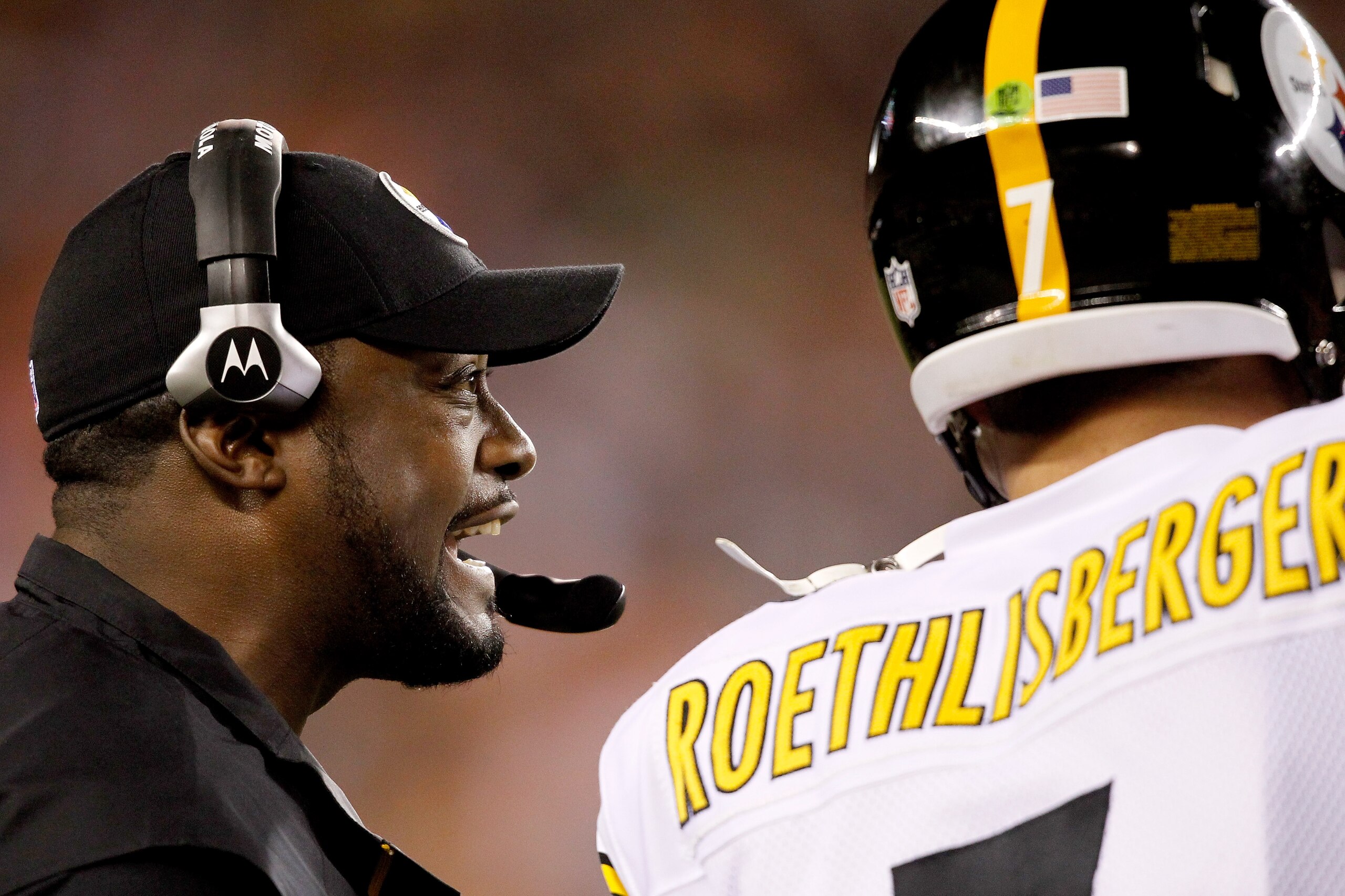 CINCINNATI - NOVEMBER 08: Head coach Mike Tomlin of the Pittsburgh Steelers on the sidelines against the Cincinnati Bengals at Paul Brown Stadium on November 8, 2010 in Cincinnati, Ohio. (Photo by Matthew Stockman/Getty Images) CINCINNATI - NOVEMBER 08: Head coach Mike Tomlin of the Pittsburgh Steelers on the sidelines against the Cincinnati Bengals at Paul Brown Stadium on November 8, 2010 in Cincinnati, Ohio. (Photo by Matthew Stockman/Getty Images)