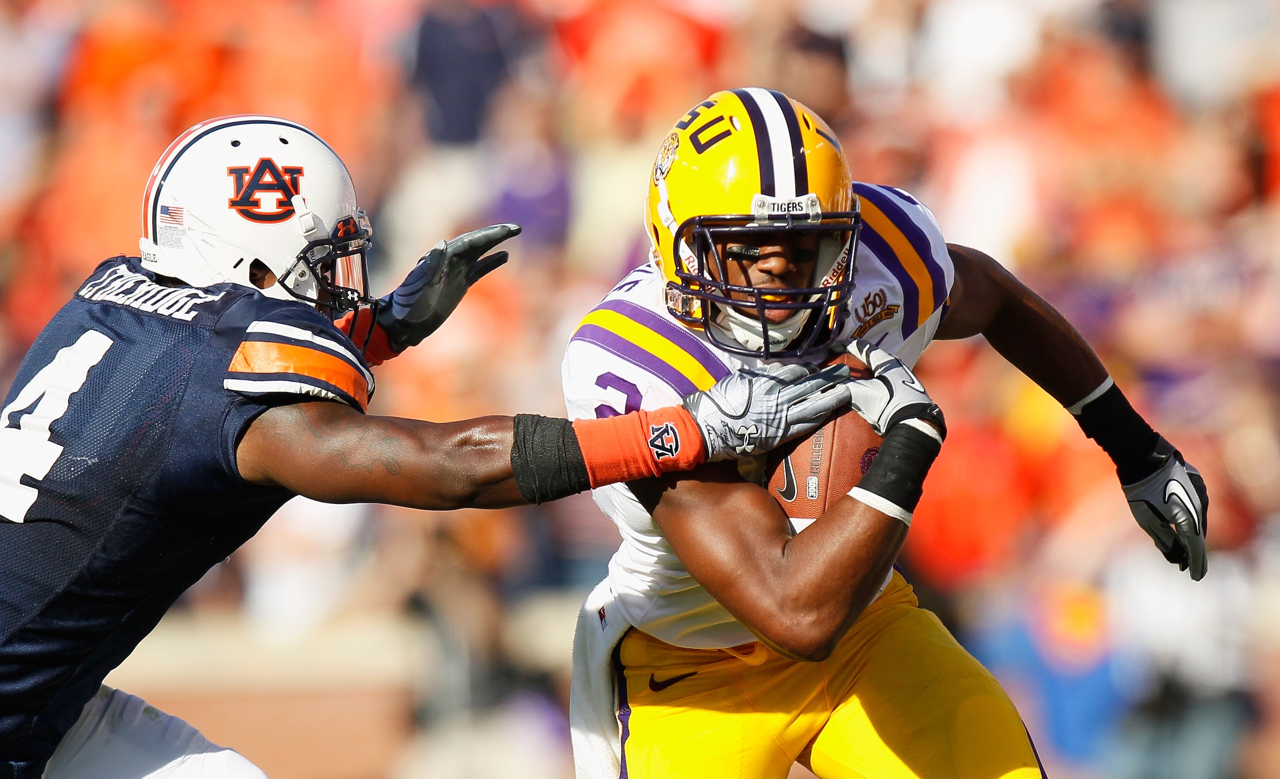 AUBURN, AL - OCTOBER 23:  Rueben Randle #2 of the LSU Tigers against Zac Etheridge #4 of the Auburn Tigers at Jordan-Hare Stadium on October 23, 2010 in Auburn, Alabama.  (Photo by Kevin C. Cox/Getty Images)