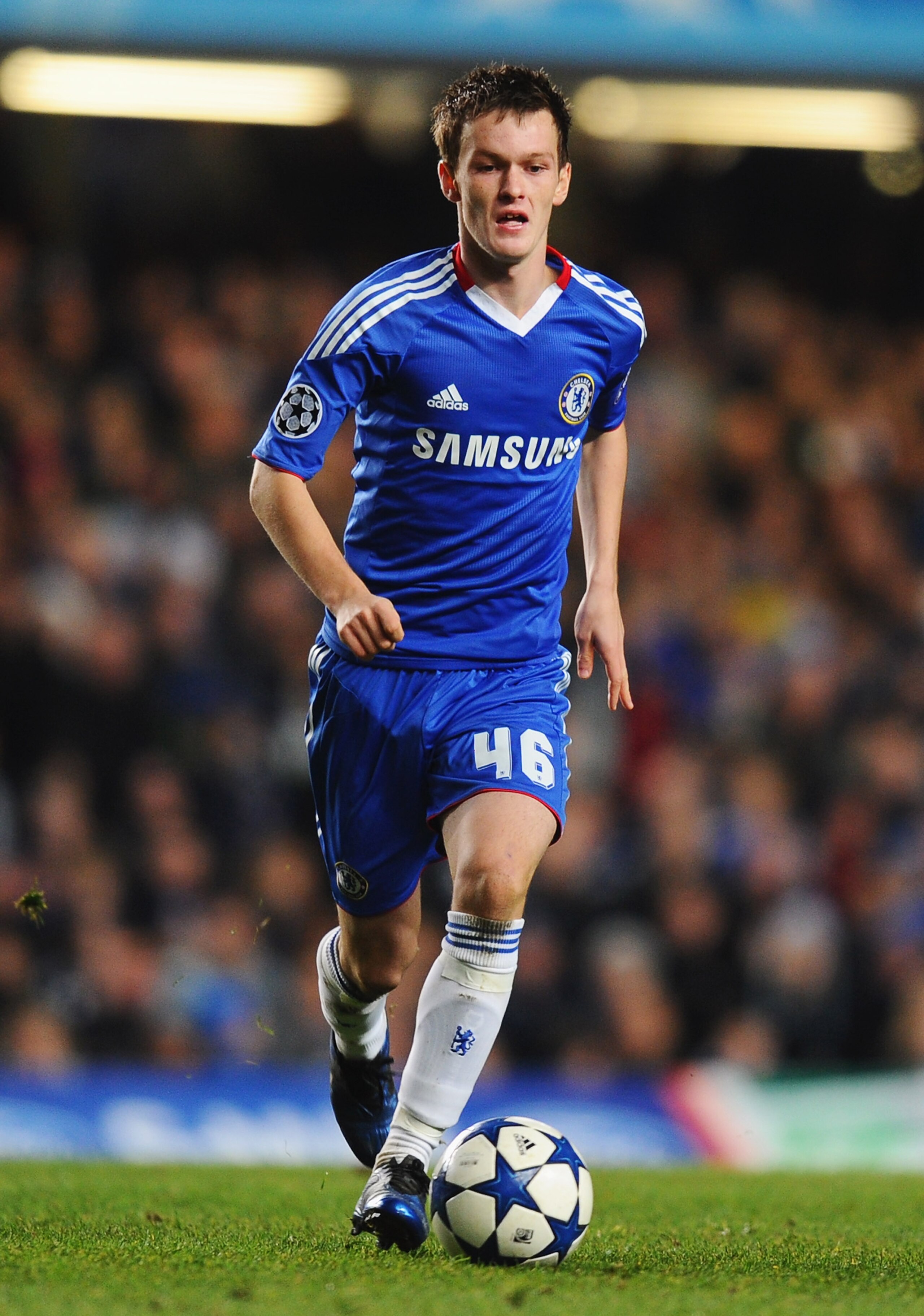 LONDON, ENGLAND - NOVEMBER 23:  Josh McEachran of Chelsea in action during the UEFA Champions League Group F match between Chelsea and MSK Zilina at Stamford Bridge on November 23, 2010 in London, England.  (Photo by Mike Hewitt/Getty Images)