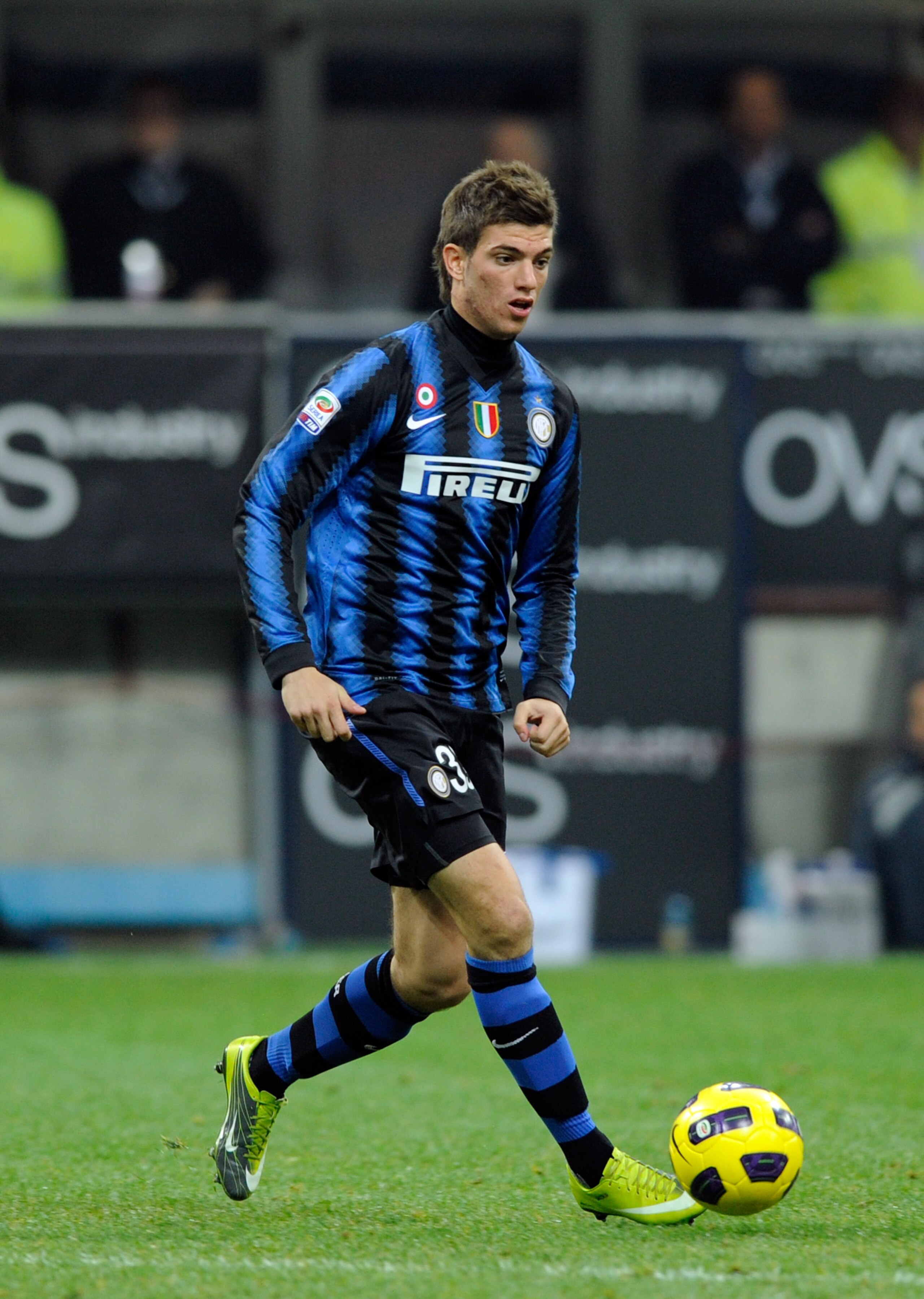 MILAN, ITALY - NOVEMBER 06:  Davide Santon of FC Internazionale Milano during the Serie A match between Inter and Brescia at Stadio Giuseppe Meazza on November 6, 2010 in Milan, Italy.  (Photo by Claudio Villa/Getty Images)