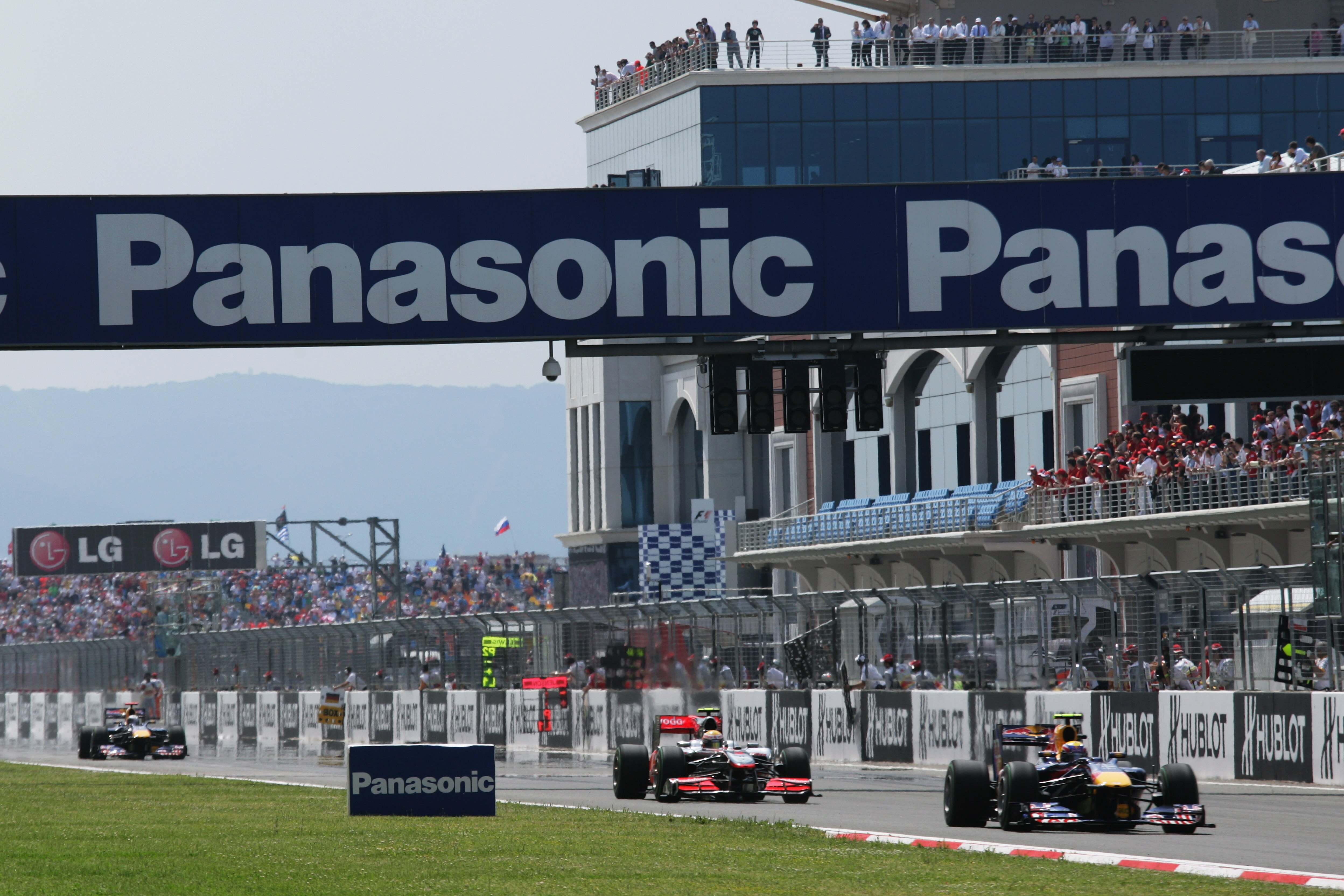 ISTANBUL, TURKEY - MAY 30:  Cars race down the grandstand straight during the Turkish Formula One Grand Prix at Istanbul Park on May 30, 2010, in Istanbul, Turkey.  (Photo by Ker Robertson/Getty Images)