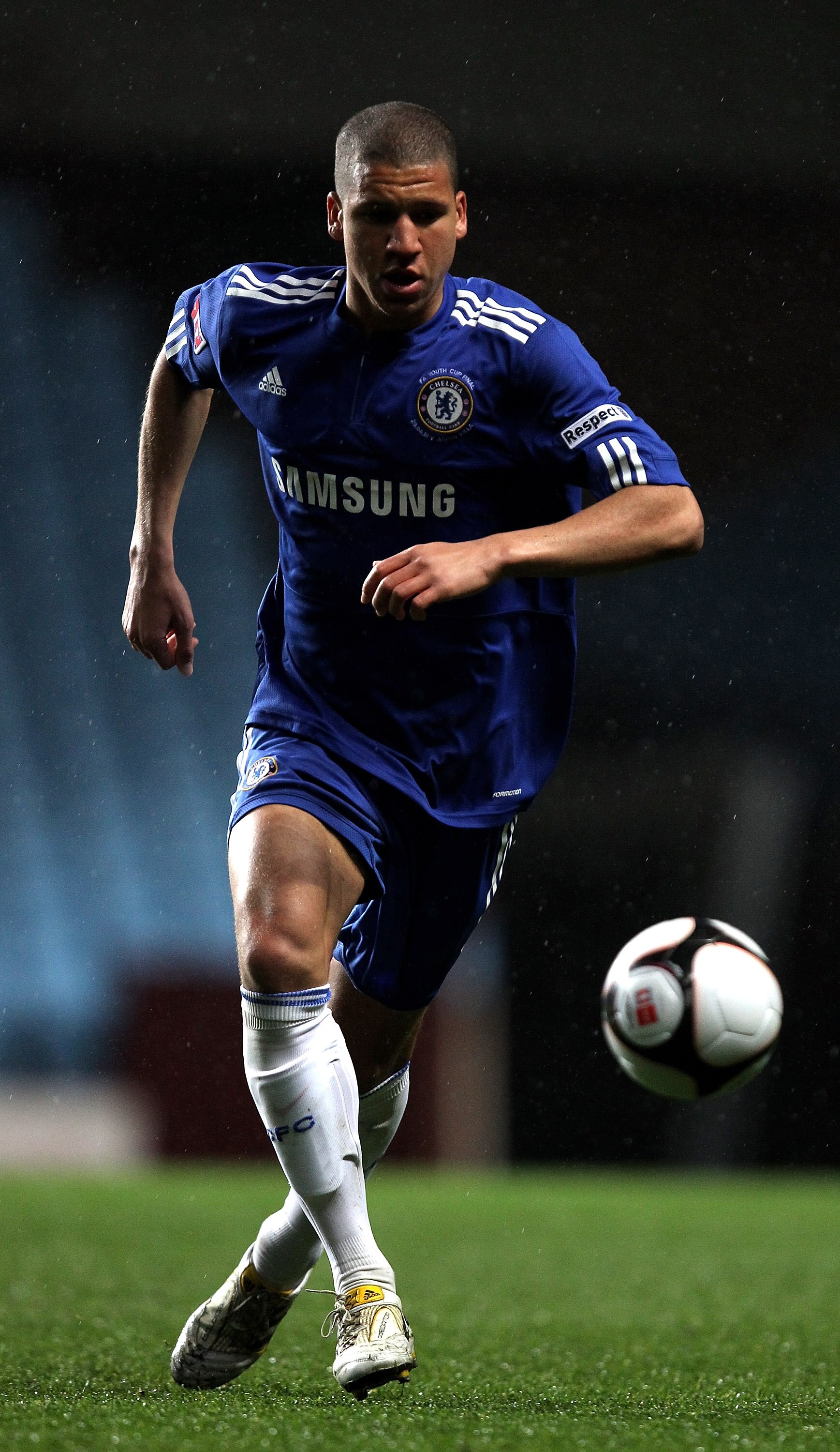 BIRMINGHAM, ENGLAND - APRIL 29:  Jeffrey Bruma of Chelsea controls the ball during the FA Youth Cup Final 1st leg between Aston Villa and Chelsea at Villa Park on April 29, 2010 in Birmingham, England.  (Photo by David Rogers/Getty Images)