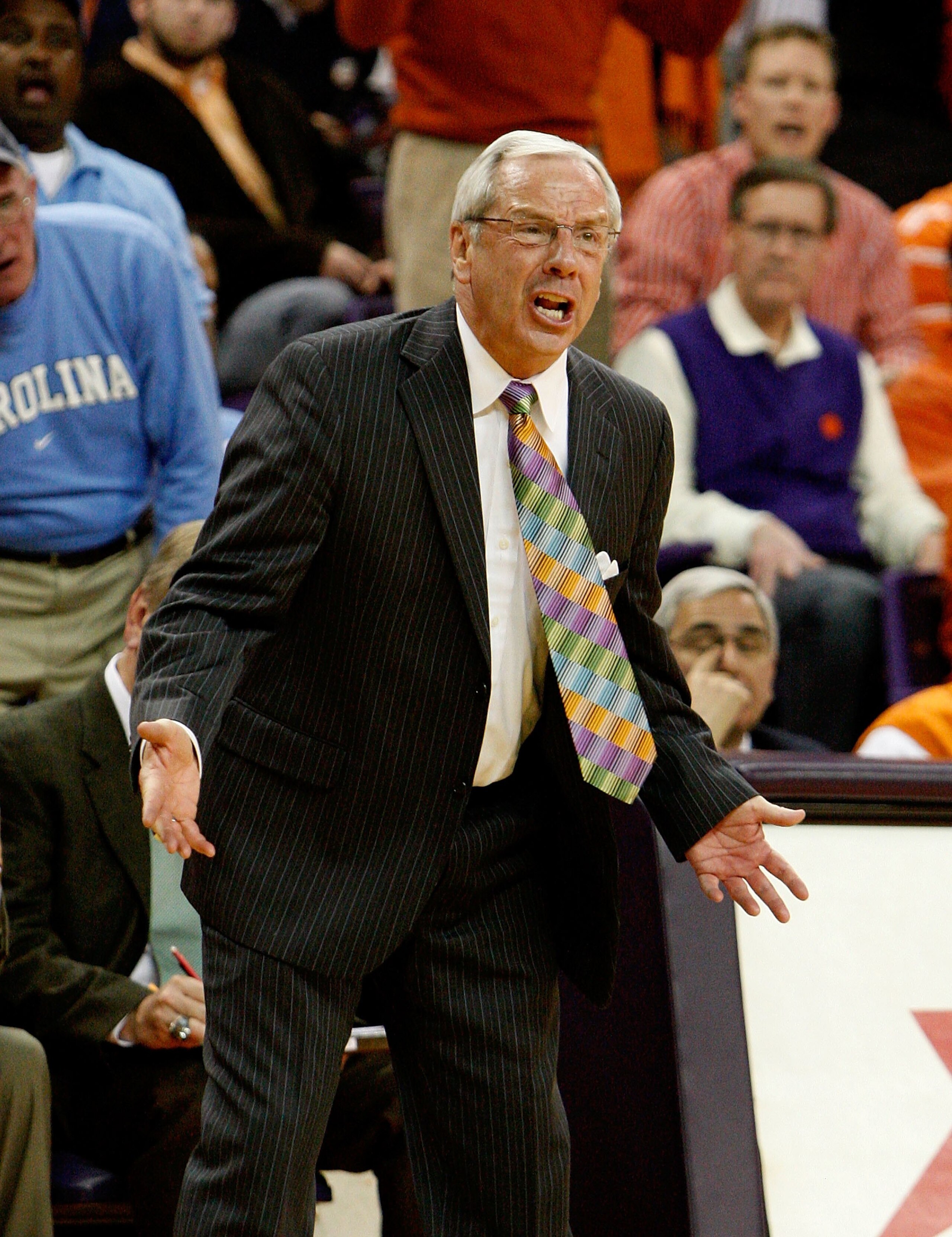 CLEMSON, SC - JANUARY 13:  Head coach Roy Williams of the North Carolina Tar Heels against the Clemson Tigers at Littlejohn Coliseum on January 13, 2010 in Clemson, South Carolina.  (Photo by Kevin C. Cox/Getty Images)
