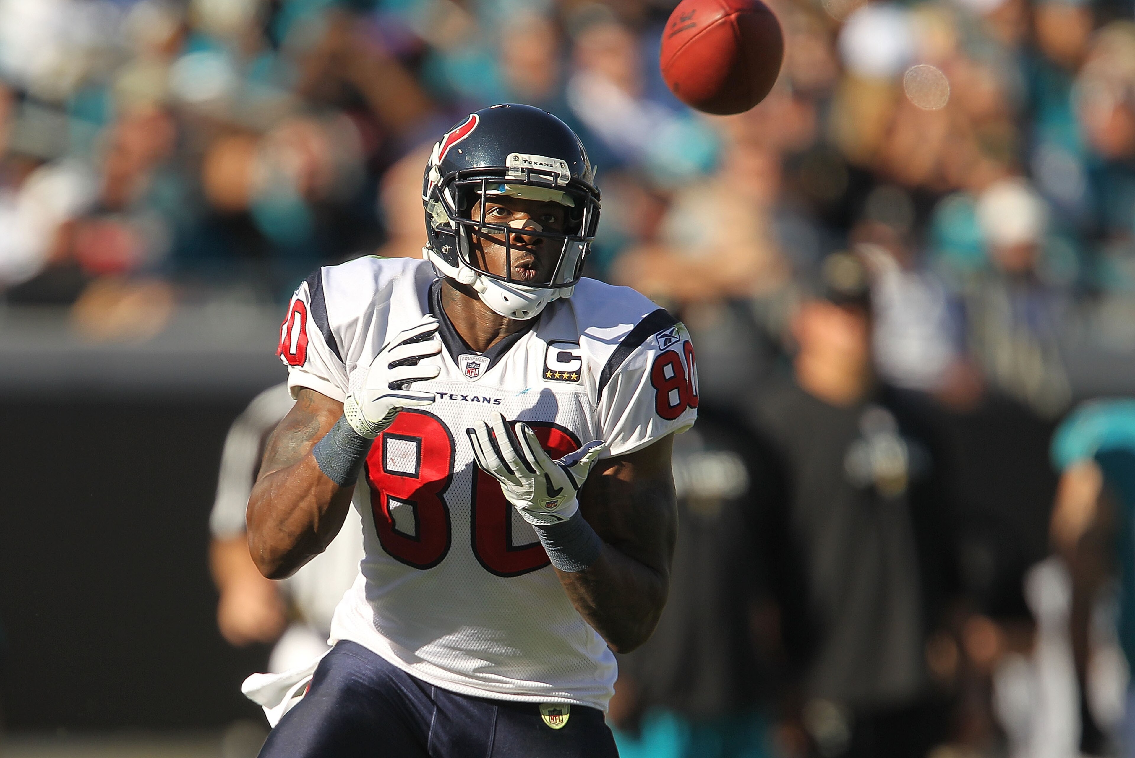 JACKSONVILLE, FL - NOVEMBER 14:  Andre Johnson #80 of the Houston Texans makes a catch during a game against the Jacksonville Jaguars at EverBank Field on November 14, 2010 in Jacksonville, Florida.  (Photo by Mike Ehrmann/Getty Images)