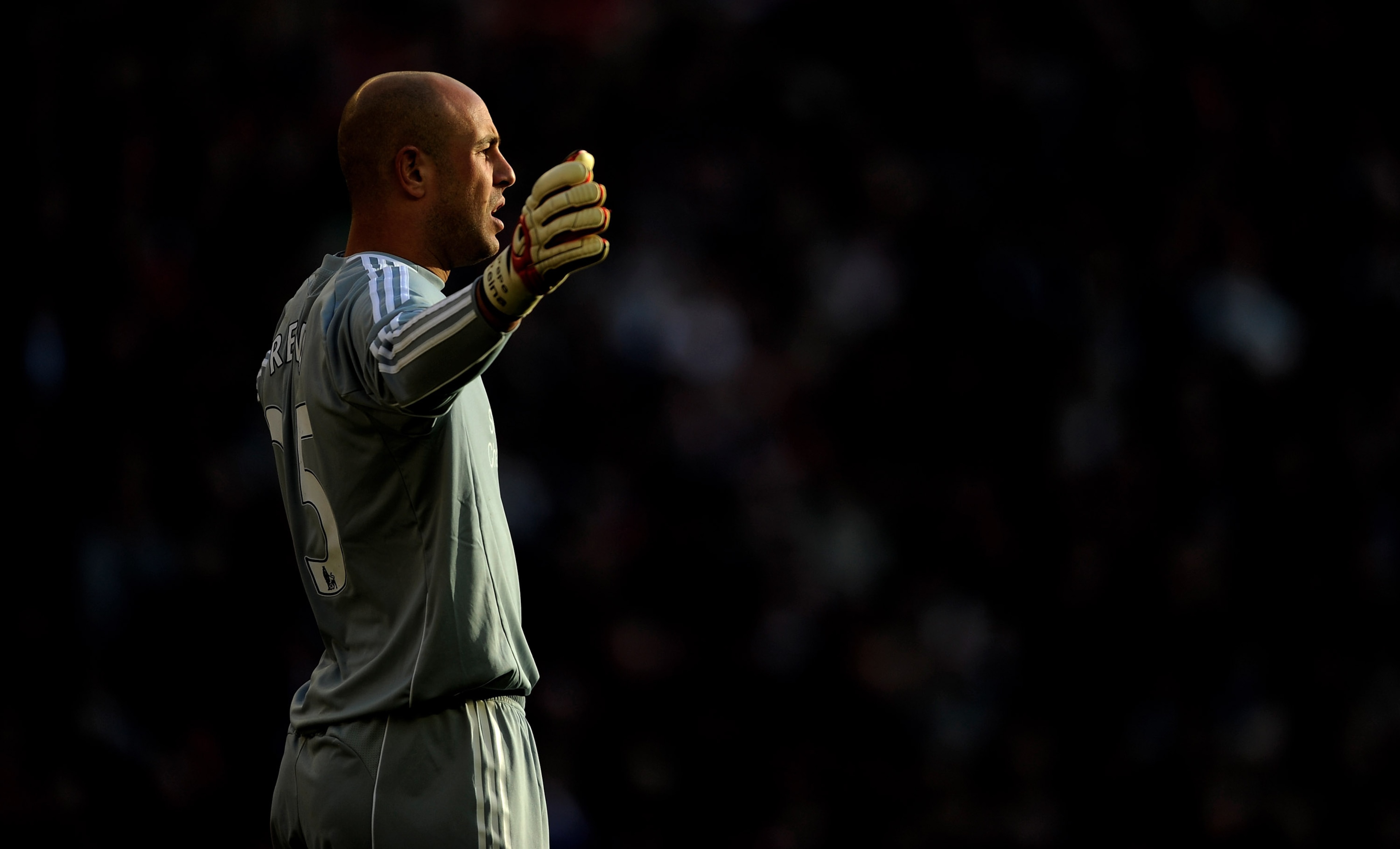 LIVERPOOL, ENGLAND - OCTOBER 24:  Pepe Reina of Liverpool gestures during the Barclays Premier League match between Liverpool and Blackburn Rovers at Anfield on October 24, 2010 in Liverpool, England. (Photo by Michael Regan/Getty Images)