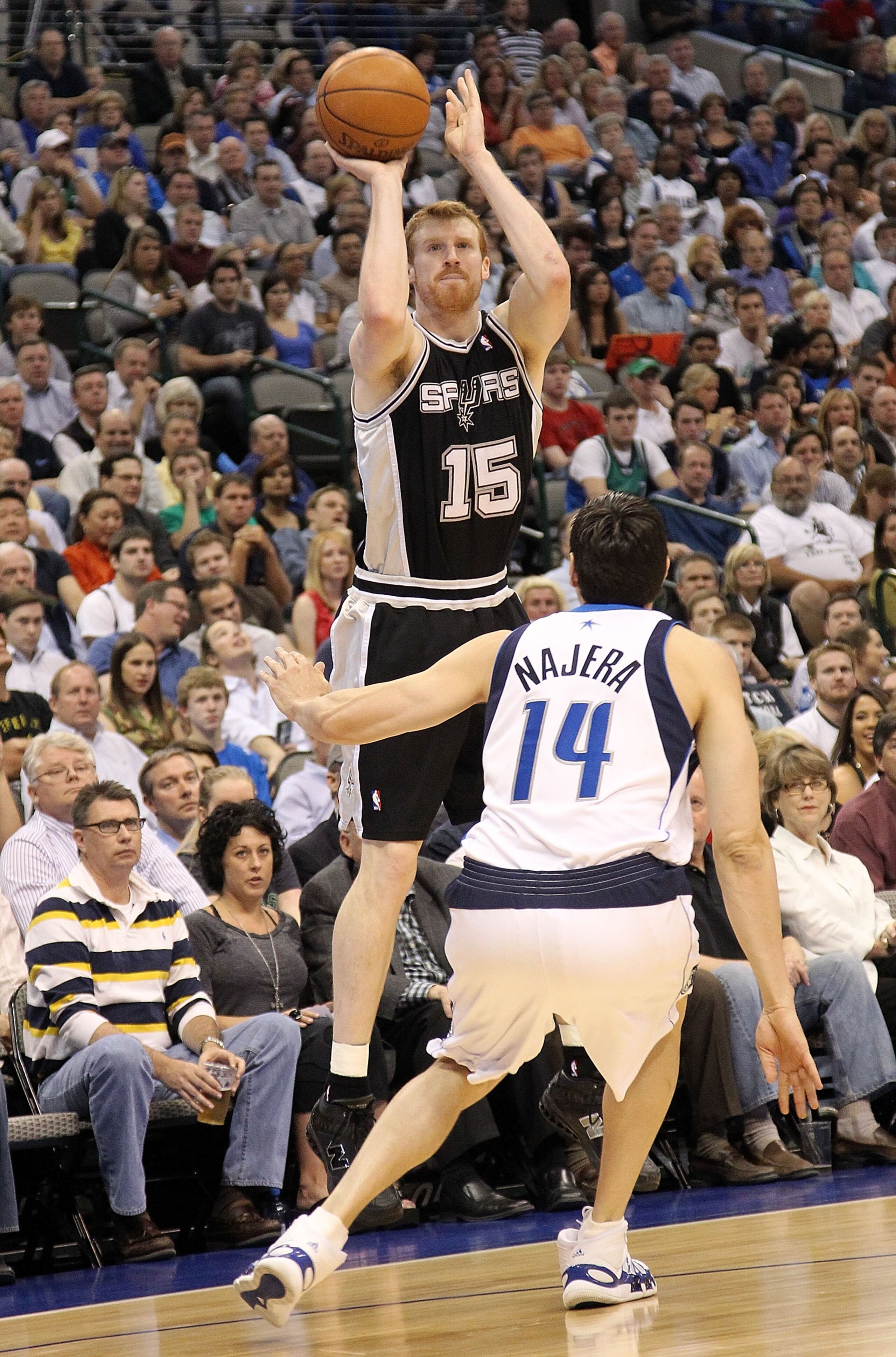 DALLAS - APRIL 27: Matt Bonner #15 of the San Antonio Spurs in Game Five of the Western Conference Quarterfinals during the 2010 NBA Playoffs at American Airlines Center on April 27, 2010 in Dallas, Texas. NOTE TO USER: User expressly acknowledges and ag DALLAS - APRIL 27: Matt Bonner #15 of the San Antonio Spurs in Game Five of the Western Conference Quarterfinals during the 2010 NBA Playoffs at American Airlines Center on April 27, 2010 in Dallas, Texas. NOTE TO USER: User expressly acknowledges and ag