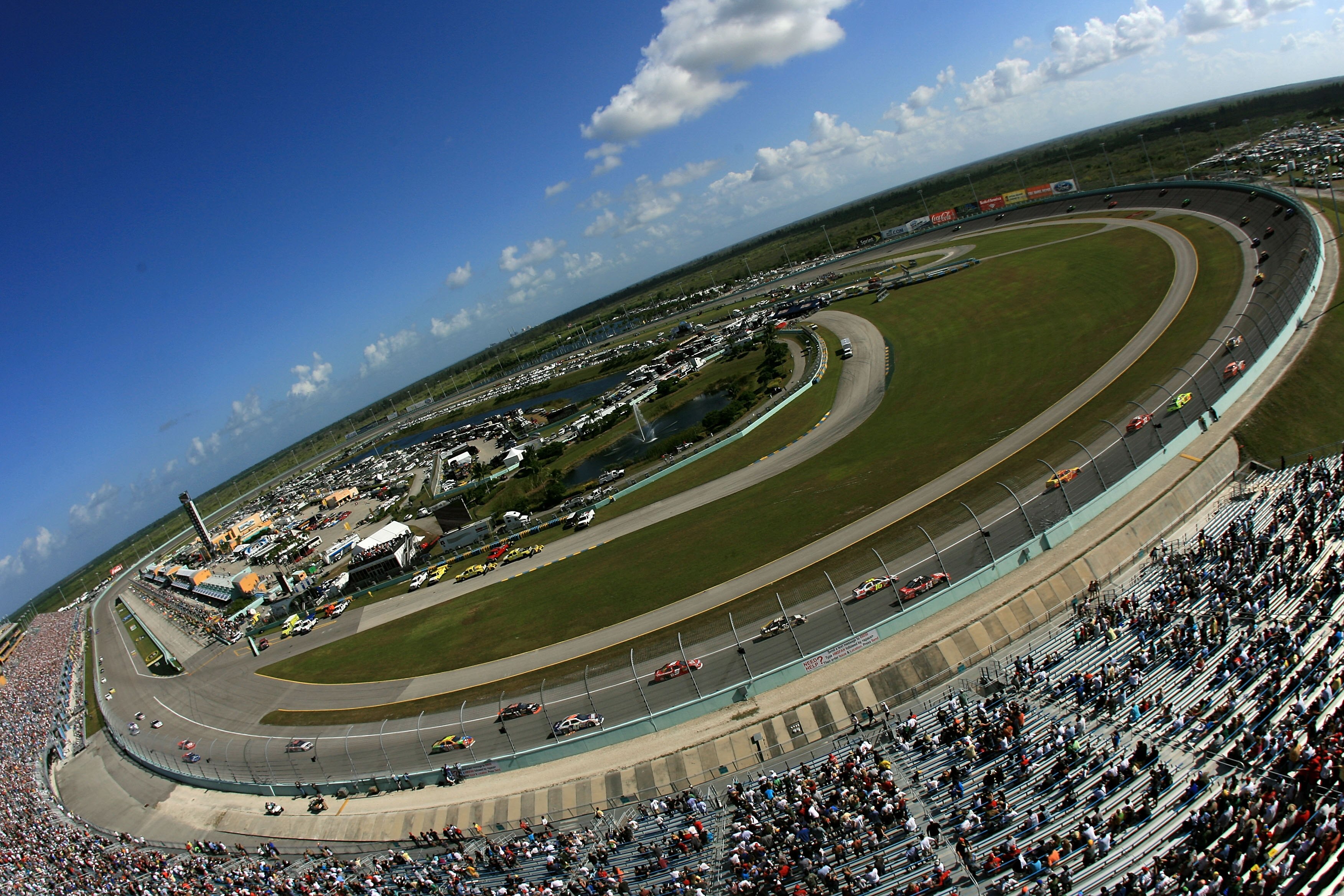 HOMESTEAD, FL - NOVEMBER 21:  A general view of racing during the NASCAR Sprint Cup Series Ford 400 at Homestead-Miami Speedway on November 21, 2010 in Homestead, Florida.  (Photo by Chris Trotman/Getty Images for NASCAR)