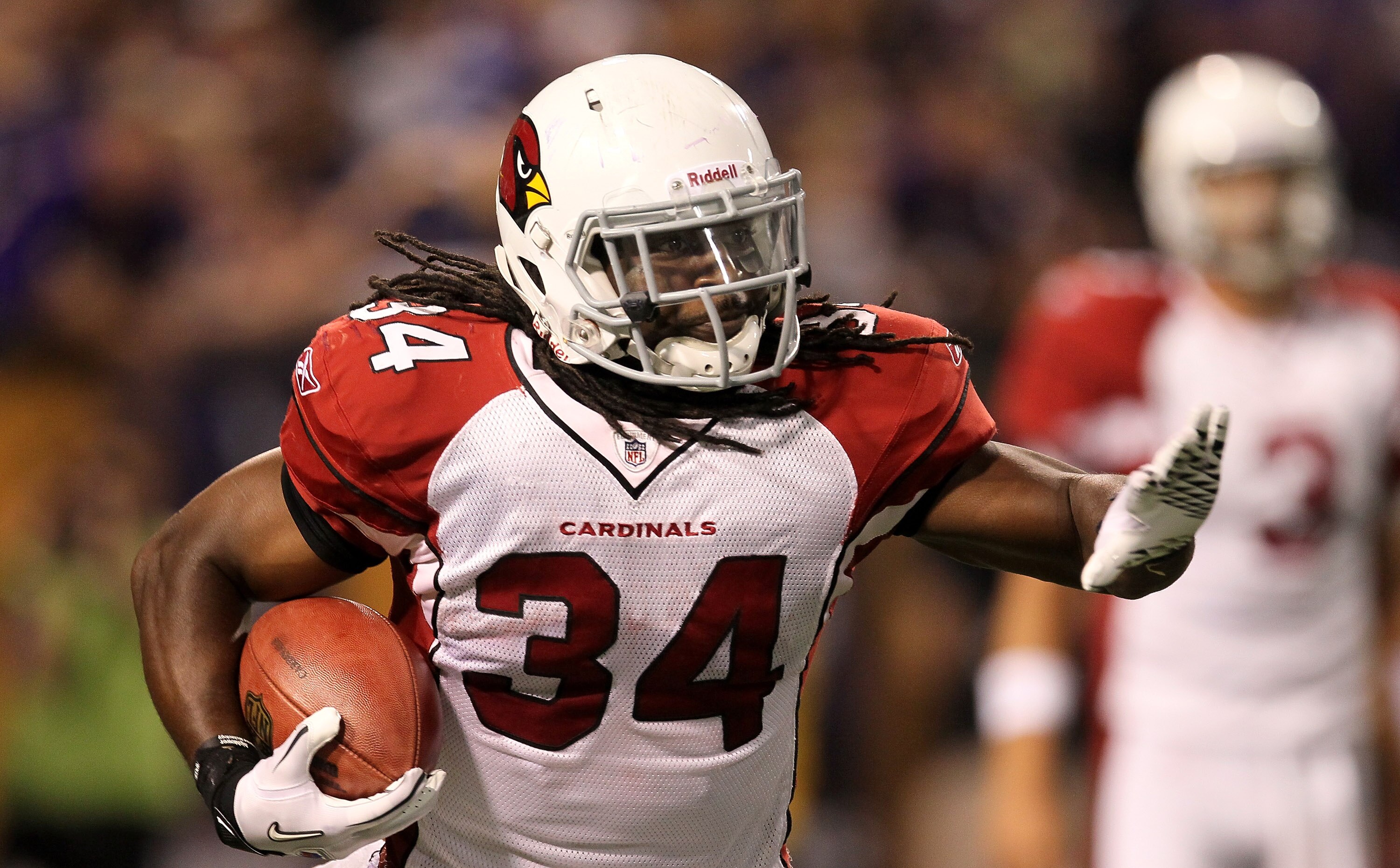 MINNEAPOLIS - NOVEMBER 7:  Running back Tim Hightower #34 of the Arizona Cardinals carries the ball against the Minnesota Vikings at Hubert H. Humphrey Metrodome on November 7, 2010 in Minneapolis, Minnesota. The Vikings won 27-24 in overtime. (Photo by S
