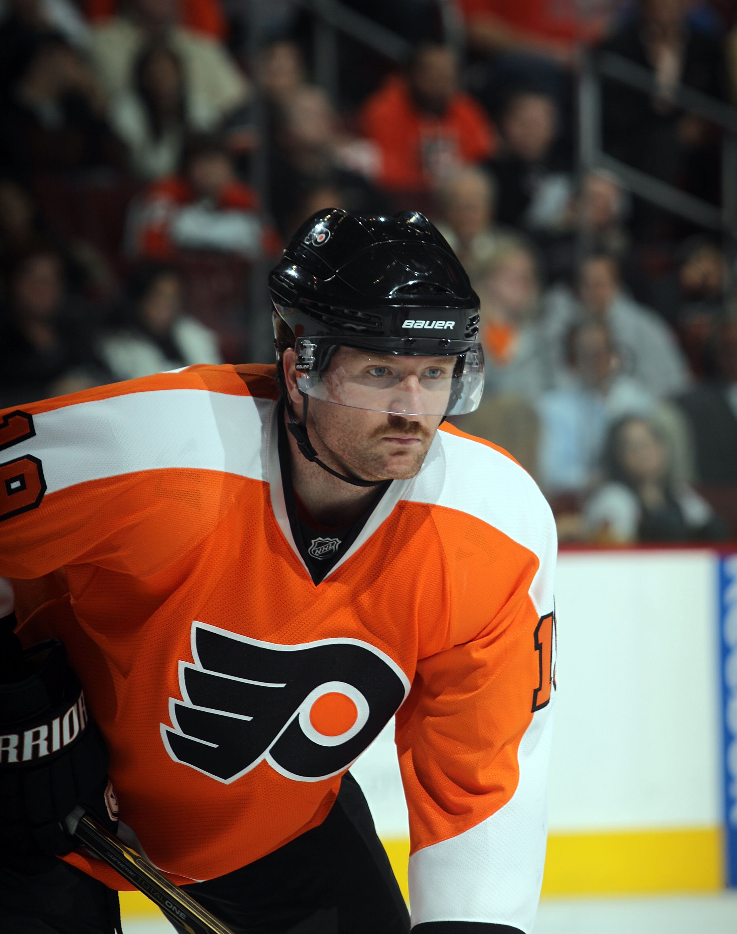 PHILADELPHIA - NOVEMBER 15:  Scott Hartnell #19 of the Philadelphia Flyers skates against the Ottawa Senators at the Wells Fargo Center on November 15, 2010 in Philadelphia, Pennsylvania.  (Photo by Bruce Bennett/Getty Images)