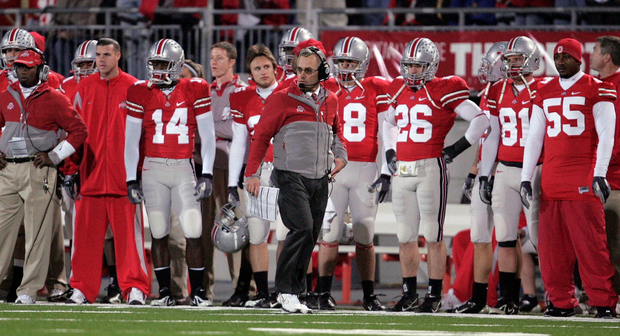 COLUMBUS - NOVEMBER 10:  Head coach Jim Tressel (C) of the Ohio State Buckeyes walks the sideline during the fourth quarter against the Illinois Fighting Illini at Ohio Stadium November 10, 2007 in Columbus, Ohio. Illinois defeated Ohio State 28-21.  (Pho