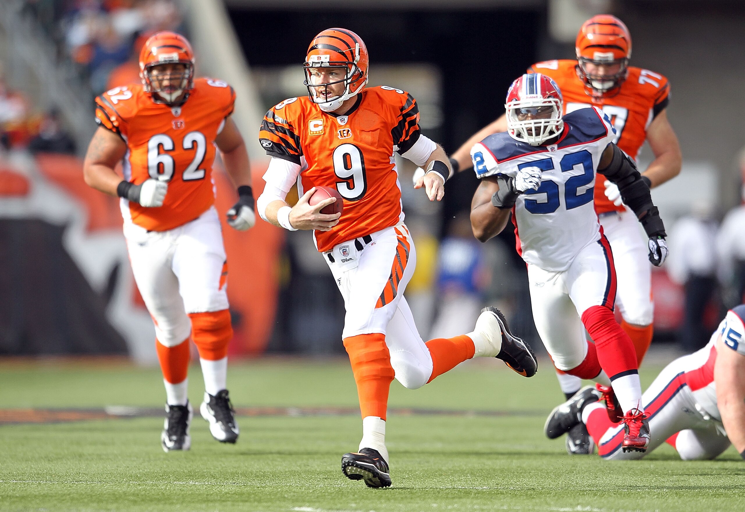 CINCINNATI - NOVEMBER 21: Carson Palmer #9 of the Cincinnati Bengals runs with the ball during the Bengals 49-31 loss to the Buffalo Bills at Paul Brown Stadium on November 21, 2010 in Cincinnati, Ohio. (Photo by Andy Lyons/Getty Images) CINCINNATI - NOVEMBER 21: Carson Palmer #9 of the Cincinnati Bengals runs with the ball during the Bengals 49-31 loss to the Buffalo Bills at Paul Brown Stadium on November 21, 2010 in Cincinnati, Ohio. (Photo by Andy Lyons/Getty Images)
