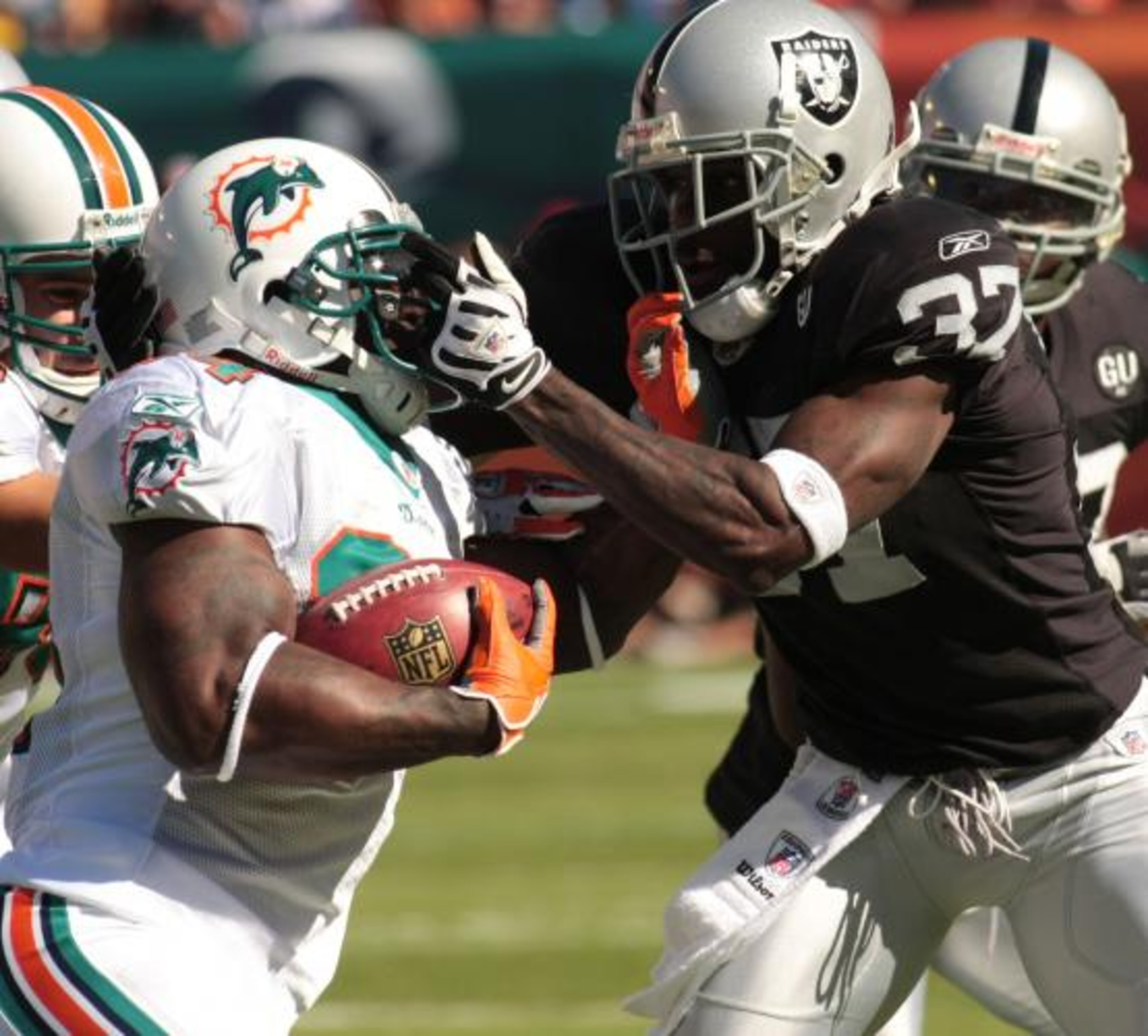 The Raiders and Dolphins are no stranger to each other. This psuedo rivalry goes back to the 70s.