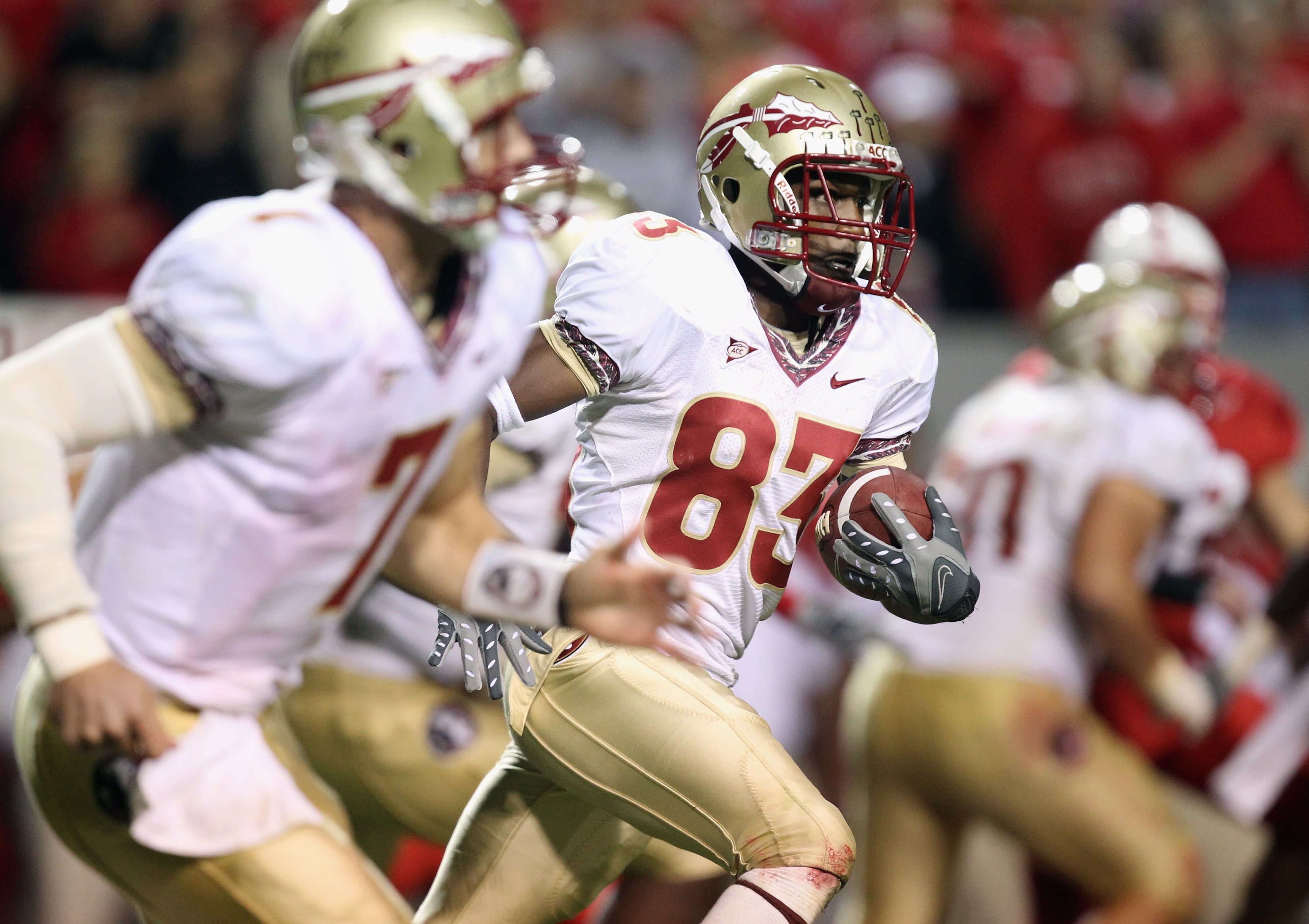 RALEIGH, NC - OCTOBER 28:  Bert Reed #83 of the Florida State Seminoles against the North Carolina State Wolfpack during their game at Carter-Finley Stadium on October 28, 2010 in Raleigh, North Carolina.  (Photo by Streeter Lecka/Getty Images)