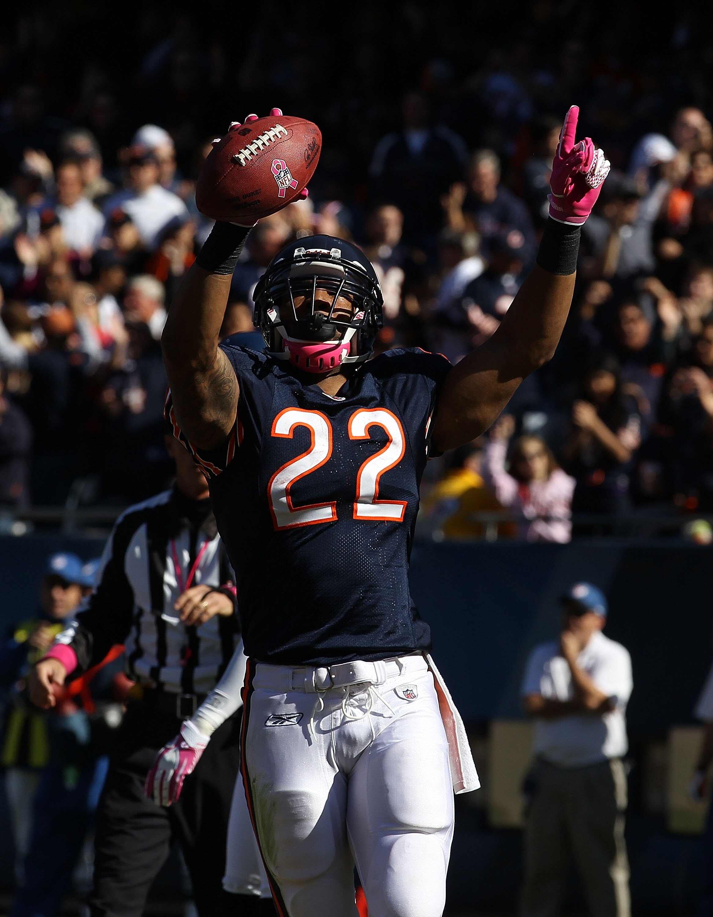 CHICAGO - OCTOBER 17: Matt Forte #22 of the Chicago Bears celebrates after scoring a touchdown against the Seattle Seahawks at Soldier Field on October 17, 2010 in Chicago, Illinois. The Seahawks defeated the Bears 23-20. (Photo by Jonathan Daniel/Getty I