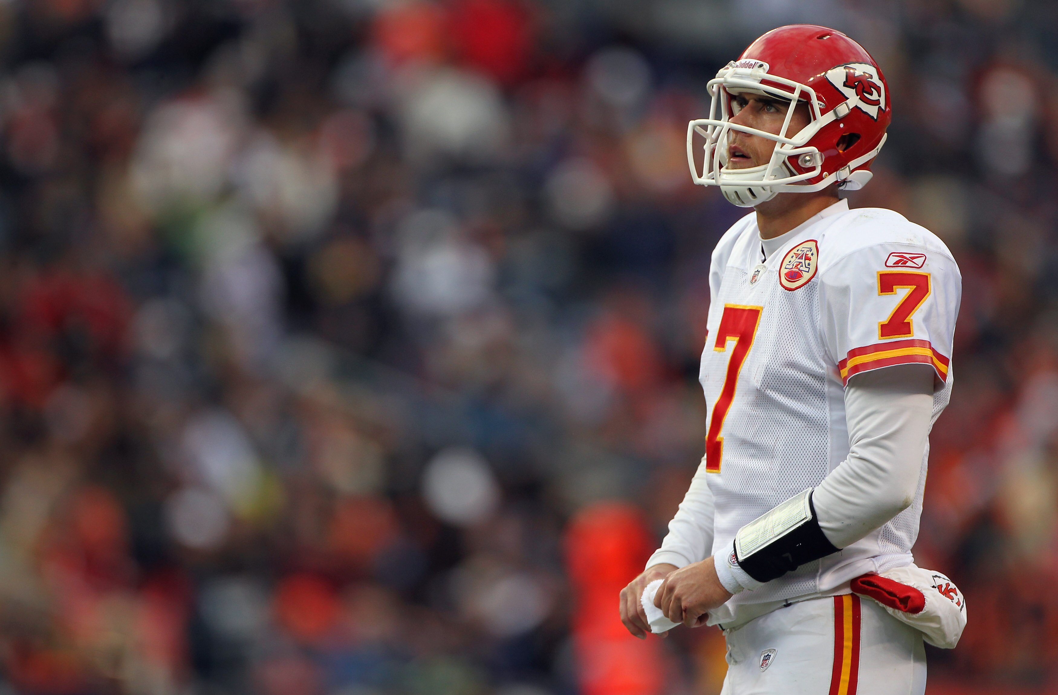 DENVER - NOVEMBER 14:  Quarterback Matt Cassel #7 of the Kansas City Chiefs heads to the huddle against the Denver Bronco at INVESCO Field at Mile High on November 14, 2010 in Denver, Colorado.  (Photo by Doug Pensinger/Getty Images)