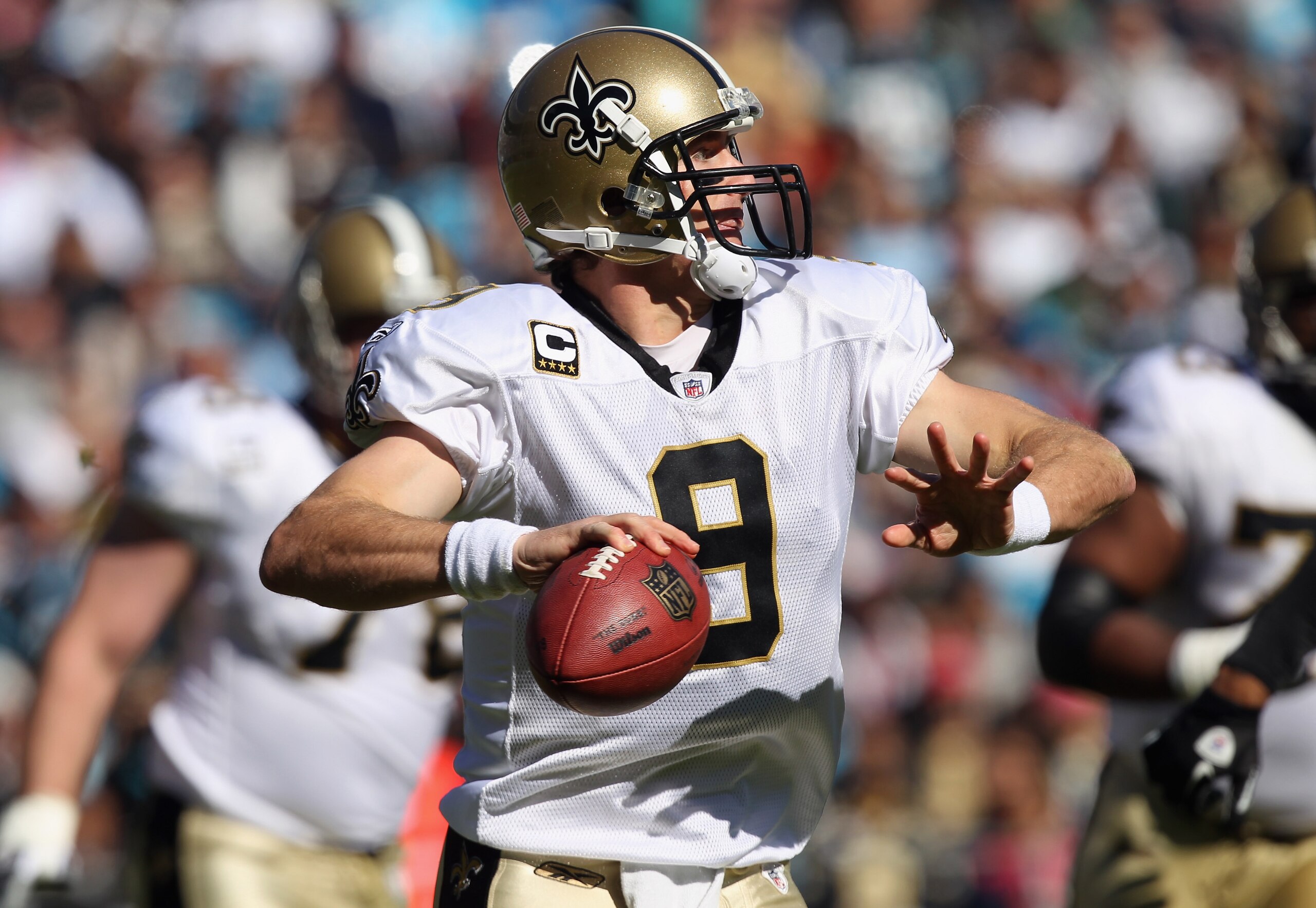 CHARLOTTE, NC - NOVEMBER 07:  Drew Brees #9 of the New Orleans Saints against the Carolina Panthers during their game at Bank of America Stadium on November 7, 2010 in Charlotte, North Carolina.  (Photo by Streeter Lecka/Getty Images)