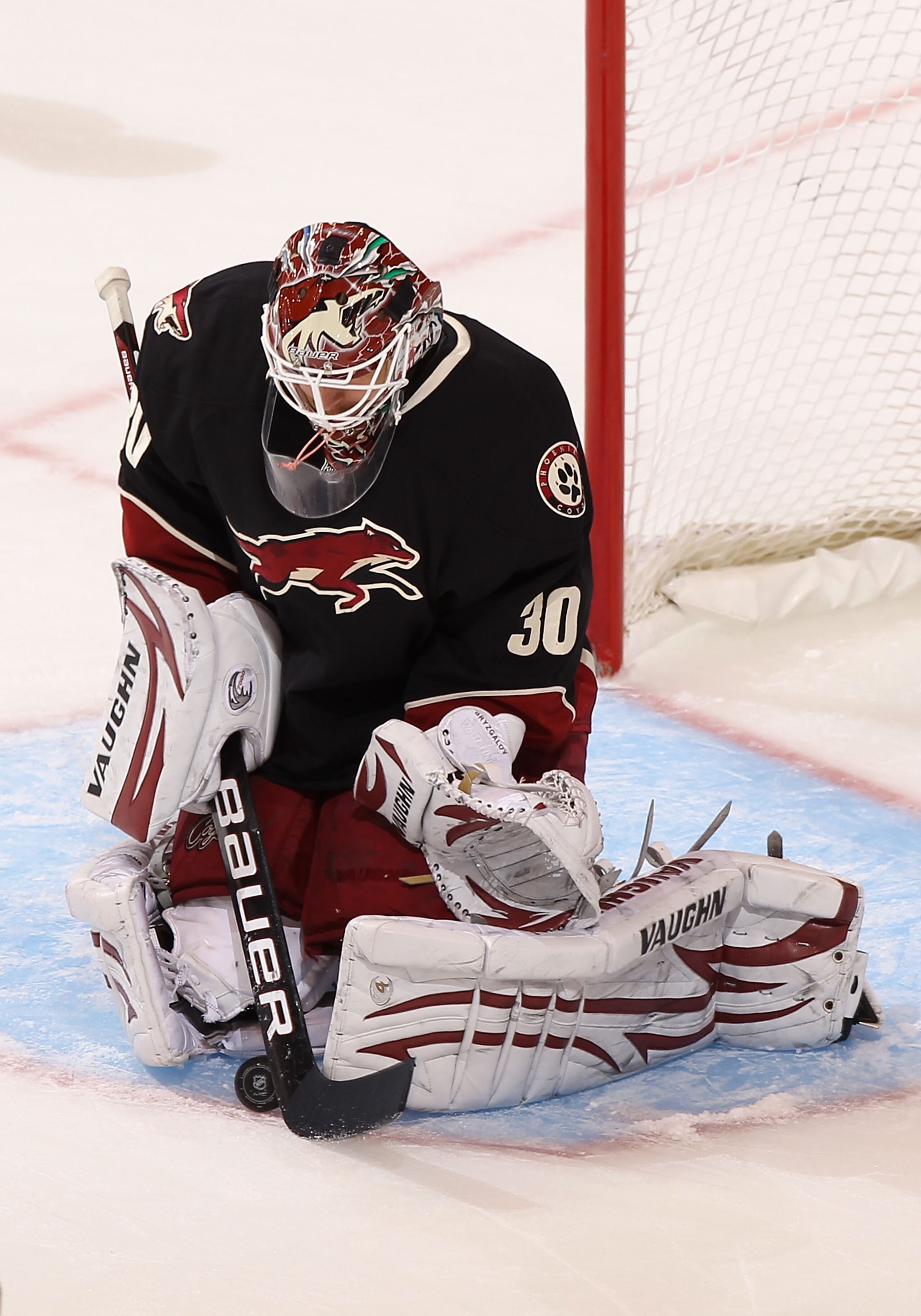 GLENDALE, AZ - NOVEMBER 23: Goaltender Ilya Bryzgalov #30 of the Phoenix Coyotes makes a pad save on the shot from the Edmonton Oilers during the NHL game at Jobing.com Arena on November 23, 2010 in Glendale, Arizona. (Photo by Christian Petersen/Getty GLENDALE, AZ - NOVEMBER 23: Goaltender Ilya Bryzgalov #30 of the Phoenix Coyotes makes a pad save on the shot from the Edmonton Oilers during the NHL game at Jobing.com Arena on November 23, 2010 in Glendale, Arizona. (Photo by Christian Petersen/Getty