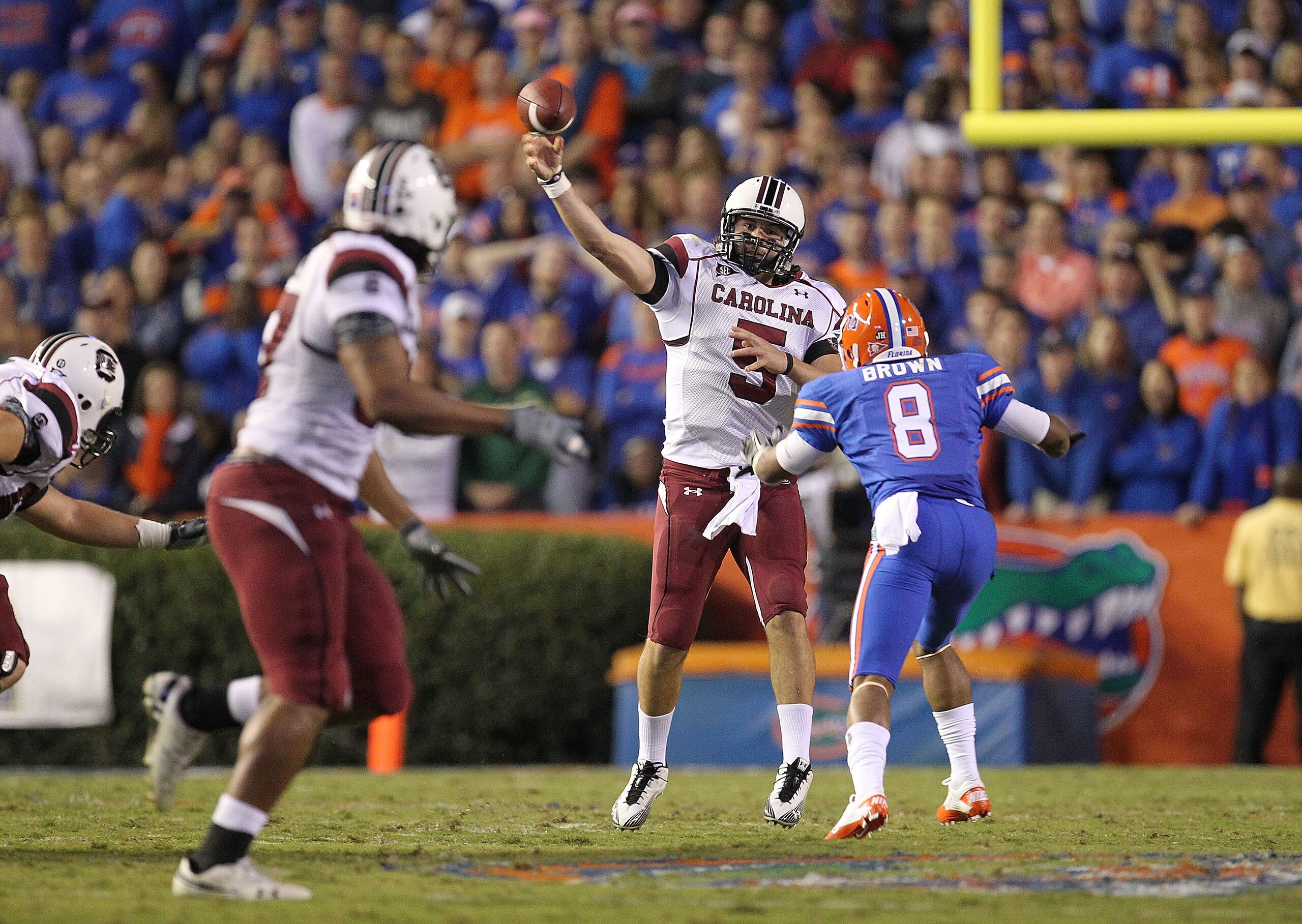 GAINESVILLE, FL - NOVEMBER 13:  Stephen Garcia #5 of the South Carolina Gamecocks passes during a game against the Florida Gators at Ben Hill Griffin Stadium on November 13, 2010 in Gainesville, Florida.  (Photo by Mike Ehrmann/Getty Images)