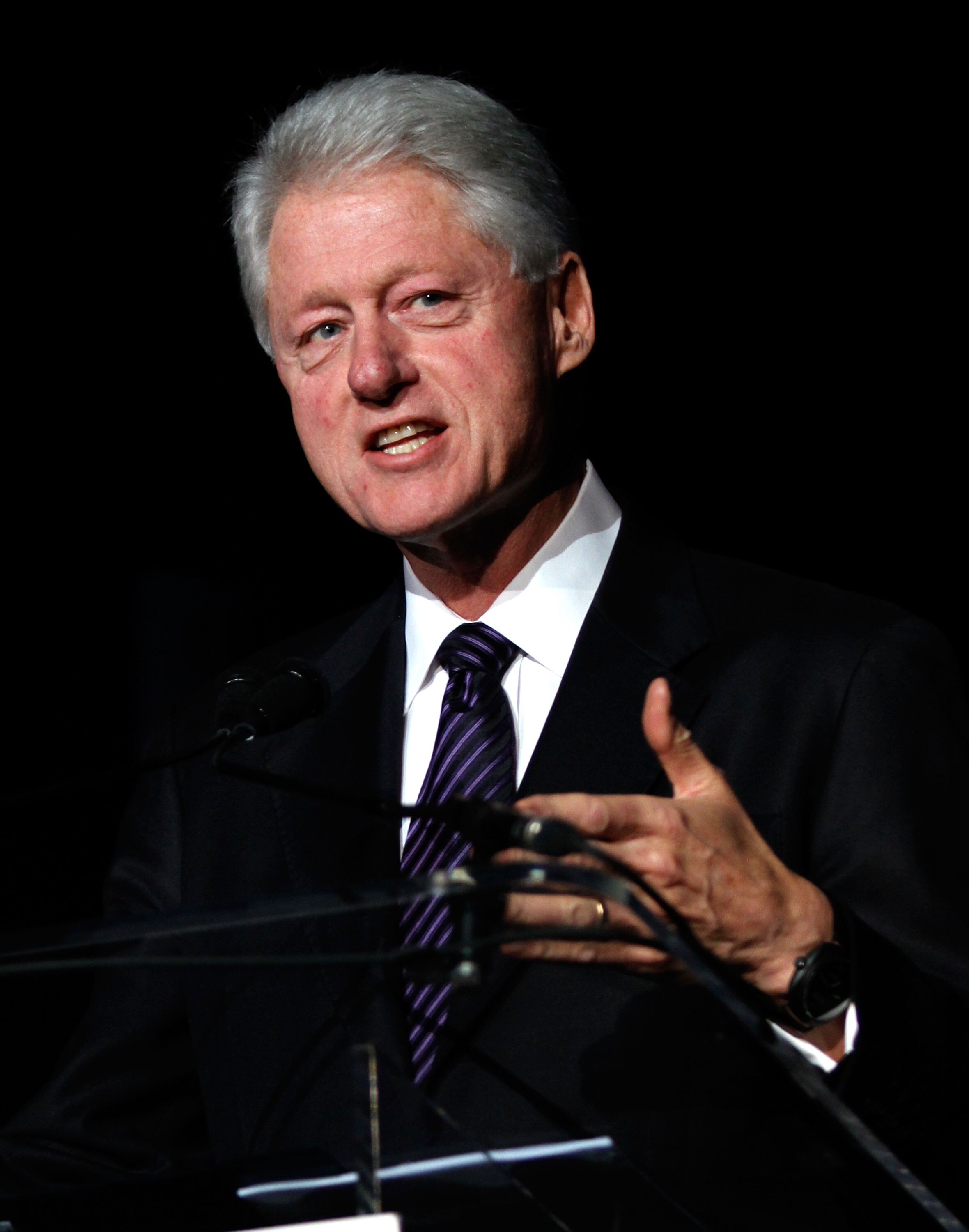 NEW YORK - SEPTEMBER 27:  Former U.S. president Bill Clinton speaks during the 25th Great Sports Legends Dinner to benefit The Buoniconti Fund to Cure Paralysis at The Waldorf=Astoria on September 27, 2010 in New York City.  (Photo by Thos Robinson/Getty