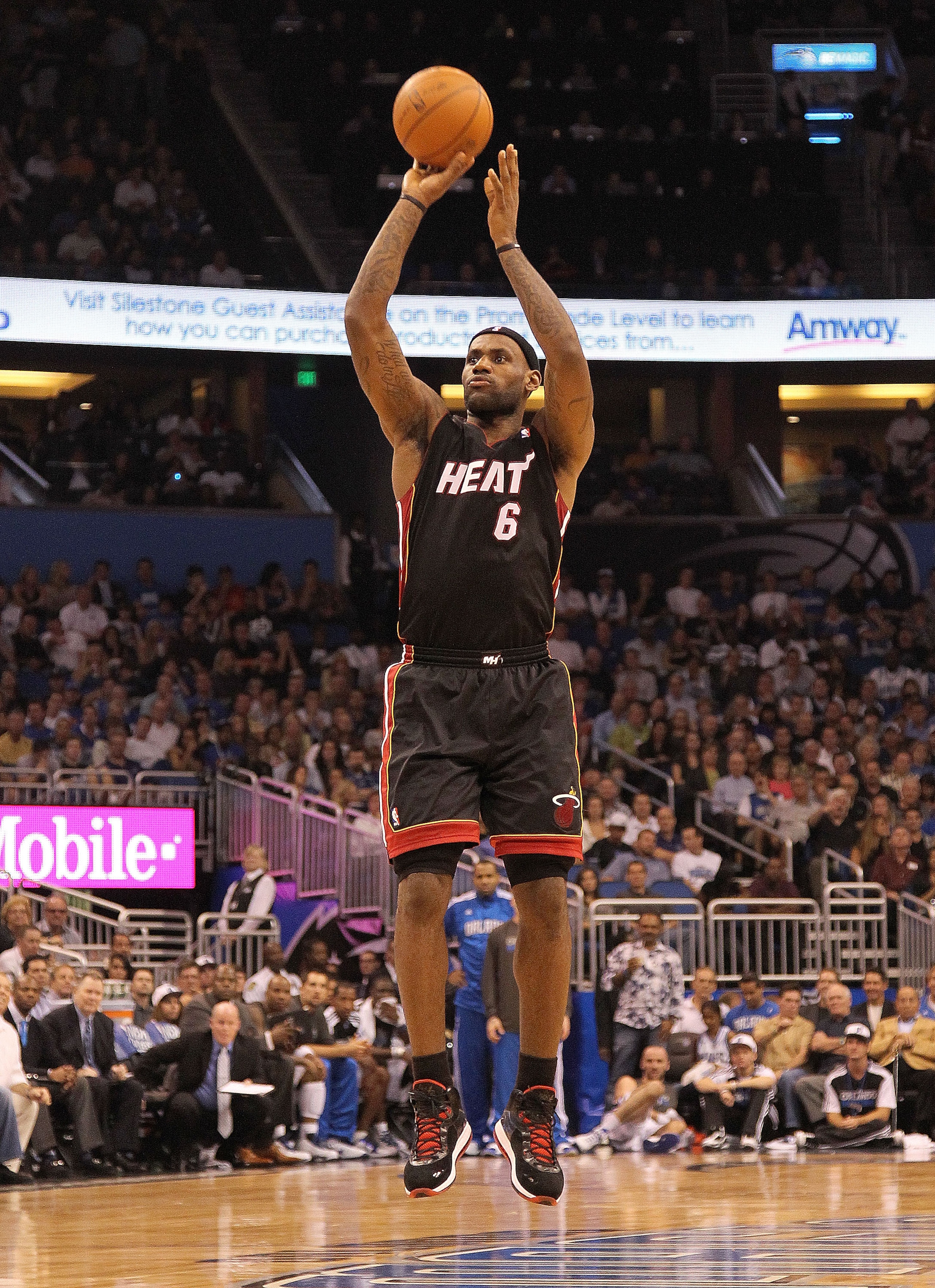ORLANDO, FL - NOVEMBER 24: LeBron James #6 of the Miami Heat shoots a jump shot during a game against the Orlando Magic at Amway Arena on November 24, 2010 in Orlando, Florida. NOTE TO USER: User expressly acknowledges and agrees that, by downloading and/ ORLANDO, FL - NOVEMBER 24: LeBron James #6 of the Miami Heat shoots a jump shot during a game against the Orlando Magic at Amway Arena on November 24, 2010 in Orlando, Florida. NOTE TO USER: User expressly acknowledges and agrees that, by downloading and/