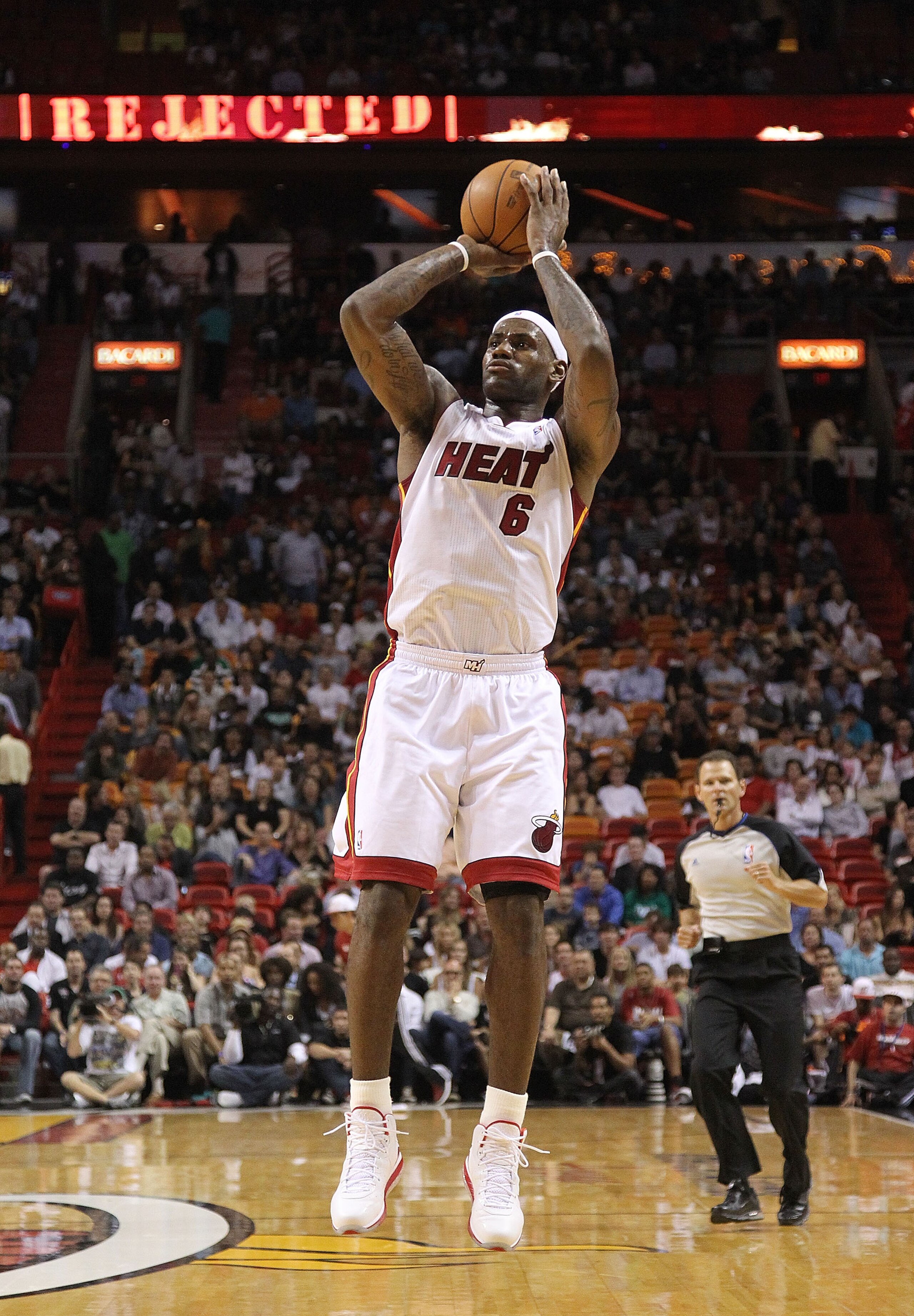 MIAMI - NOVEMBER 19: LeBron James #6 of the Miami Heat shoots against the Charlotte Bobcats at American Airlines Arena on November 19, 2010 in Miami, Florida. NOTE TO USER: User expressly acknowledges and agrees that, by downloading and/or using this Phot MIAMI - NOVEMBER 19: LeBron James #6 of the Miami Heat shoots against the Charlotte Bobcats at American Airlines Arena on November 19, 2010 in Miami, Florida. NOTE TO USER: User expressly acknowledges and agrees that, by downloading and/or using this Phot
