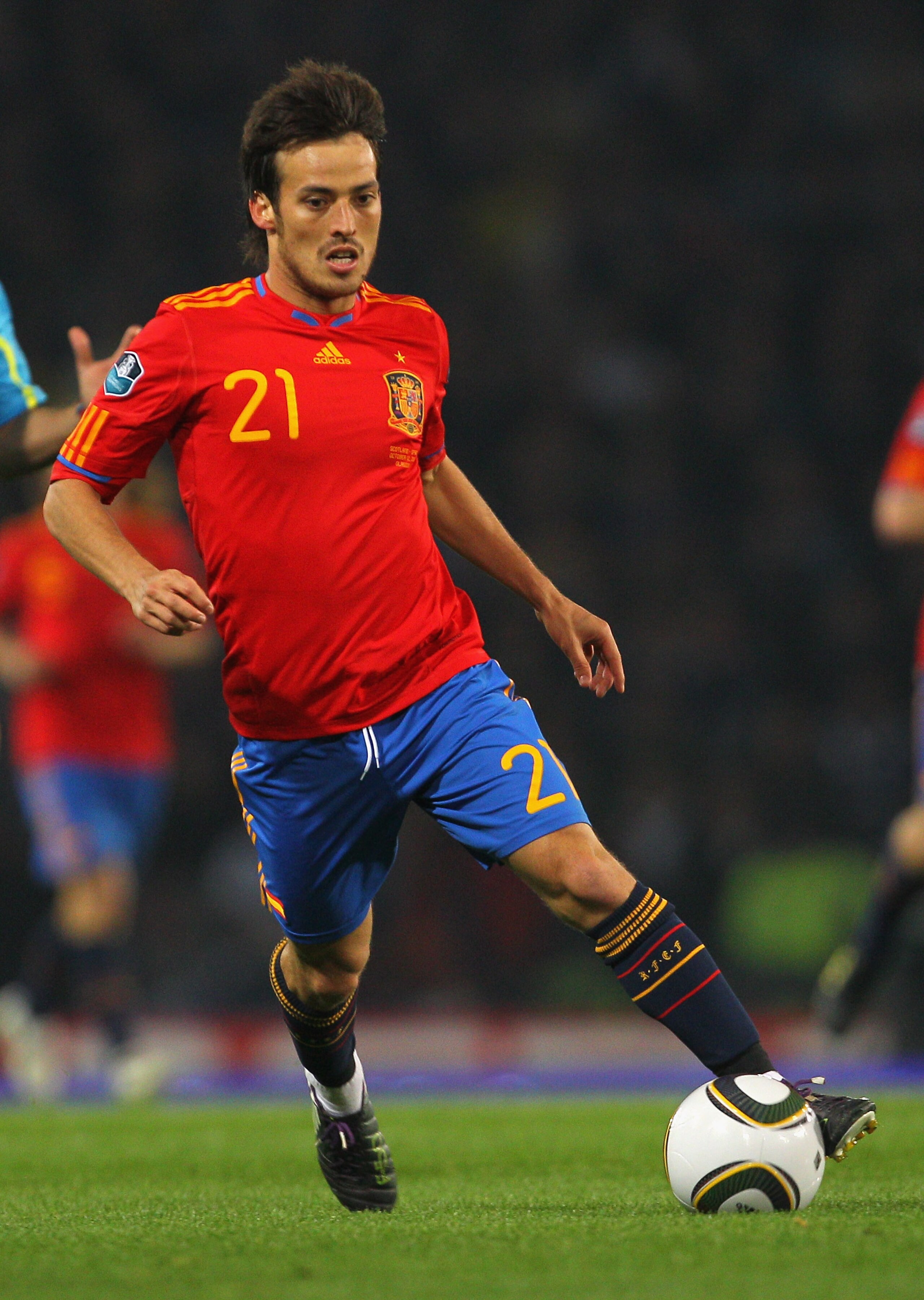 GLASGOW, SCOTLAND - OCTOBER 12: David Jimenez Silva of Spain during the UEFA EURO 2012 Group I qualifying match between Scotland and Spain at Hampden Park on October 12, 2010 in Glasgow, Scotland. (Photo by Clive Rose/Getty Images) GLASGOW, SCOTLAND - OCTOBER 12: David Jimenez Silva of Spain during the UEFA EURO 2012 Group I qualifying match between Scotland and Spain at Hampden Park on October 12, 2010 in Glasgow, Scotland. (Photo by Clive Rose/Getty Images)