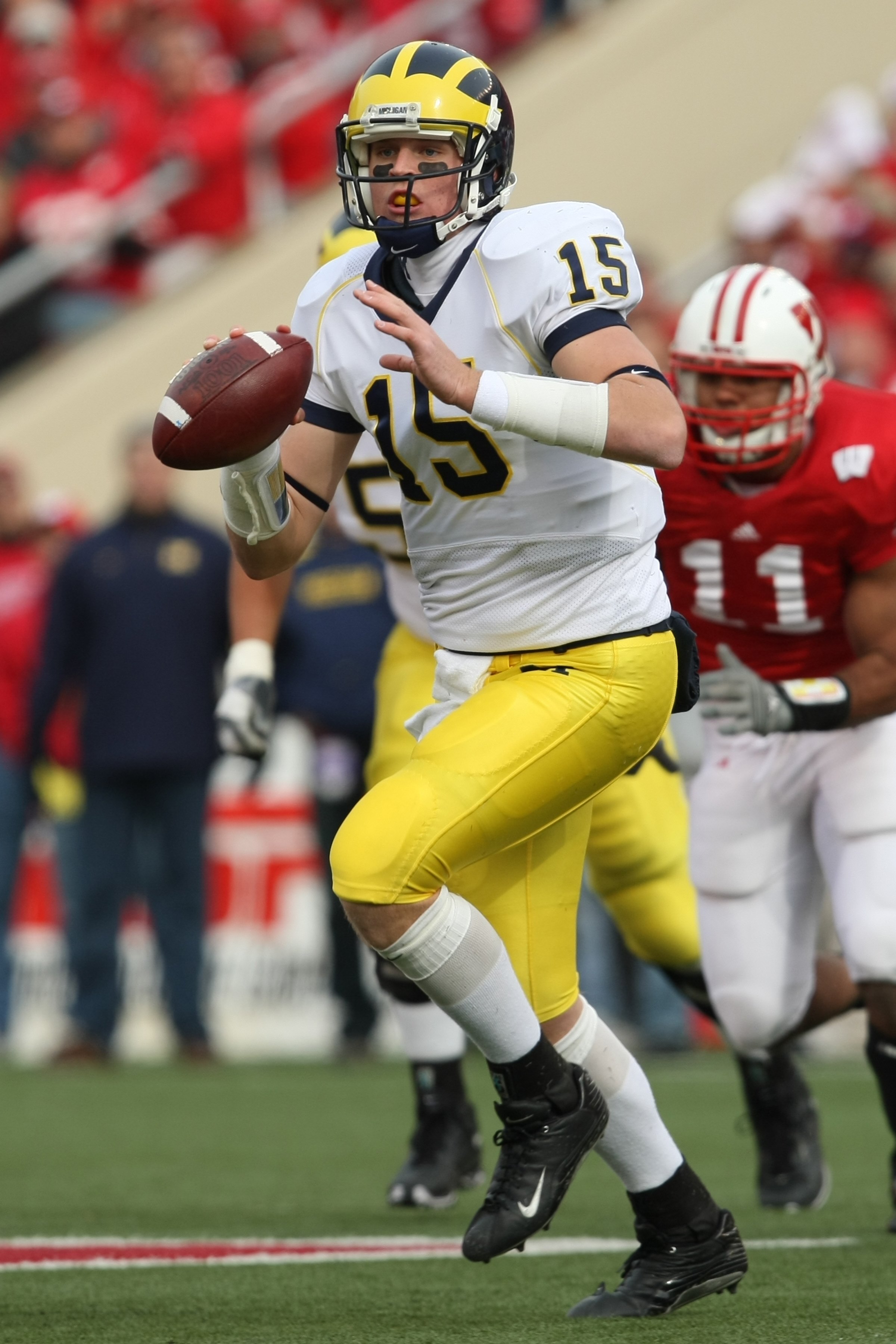 MADISON - NOVEMBER 10:  Ryan Mallett #15 of the Michigan Wolverines looks to pass during the game against the Wisconsin Badgers at Camp Randall Stadium on November 10, 2007 in Madison, Wisconsin. (Photo by Jonathan Daniel/Getty Images)