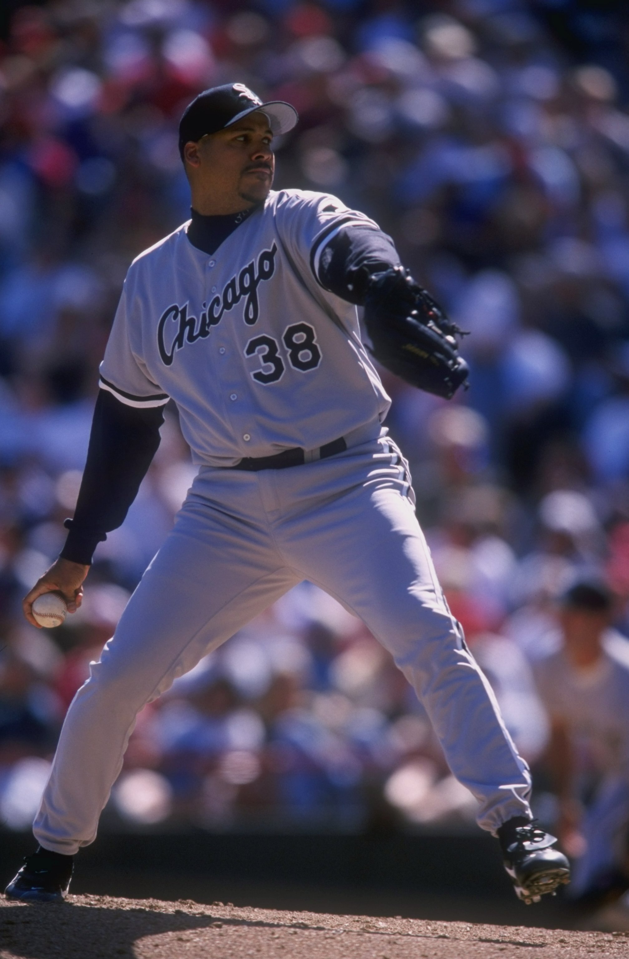31 Mar 1998:  Pitcher Jamie Navarro of the Chicago White Sox in action during a game against the Texas Rangers at The Ball Park in Arlington, Texas. The White Sox defeated the Rangers 8-2. Mandatory Credit: Stephen Dunn  /Allsport