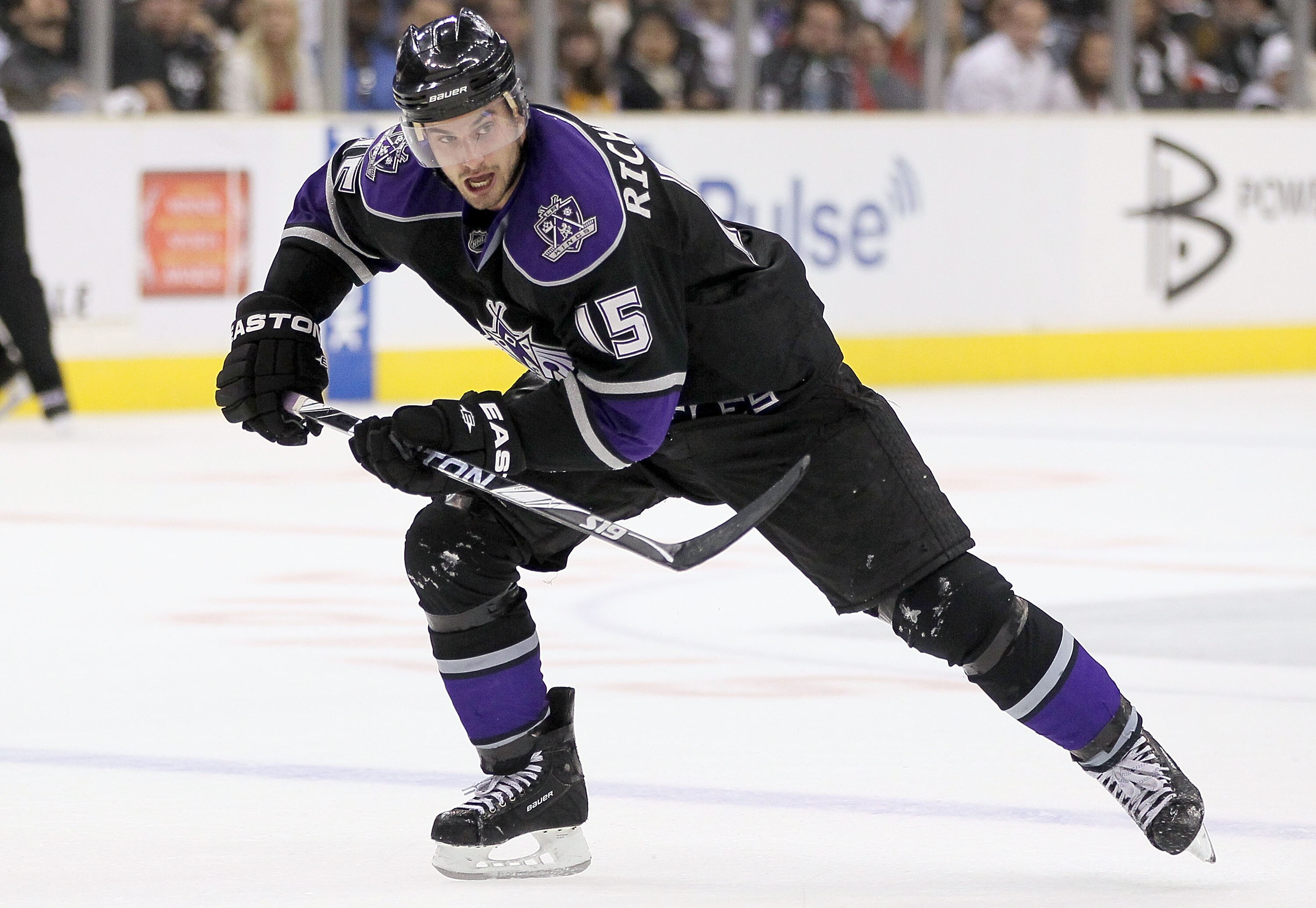 LOS ANGELES, CA - OCTOBER 30:  Brad Richardson #15 of the Los Angeles Kings plays in the game against the New Jersey Devils at Staples Center on October 30, 2010 in Los Angeles, California.  (Photo by Jeff Gross/Getty Images)