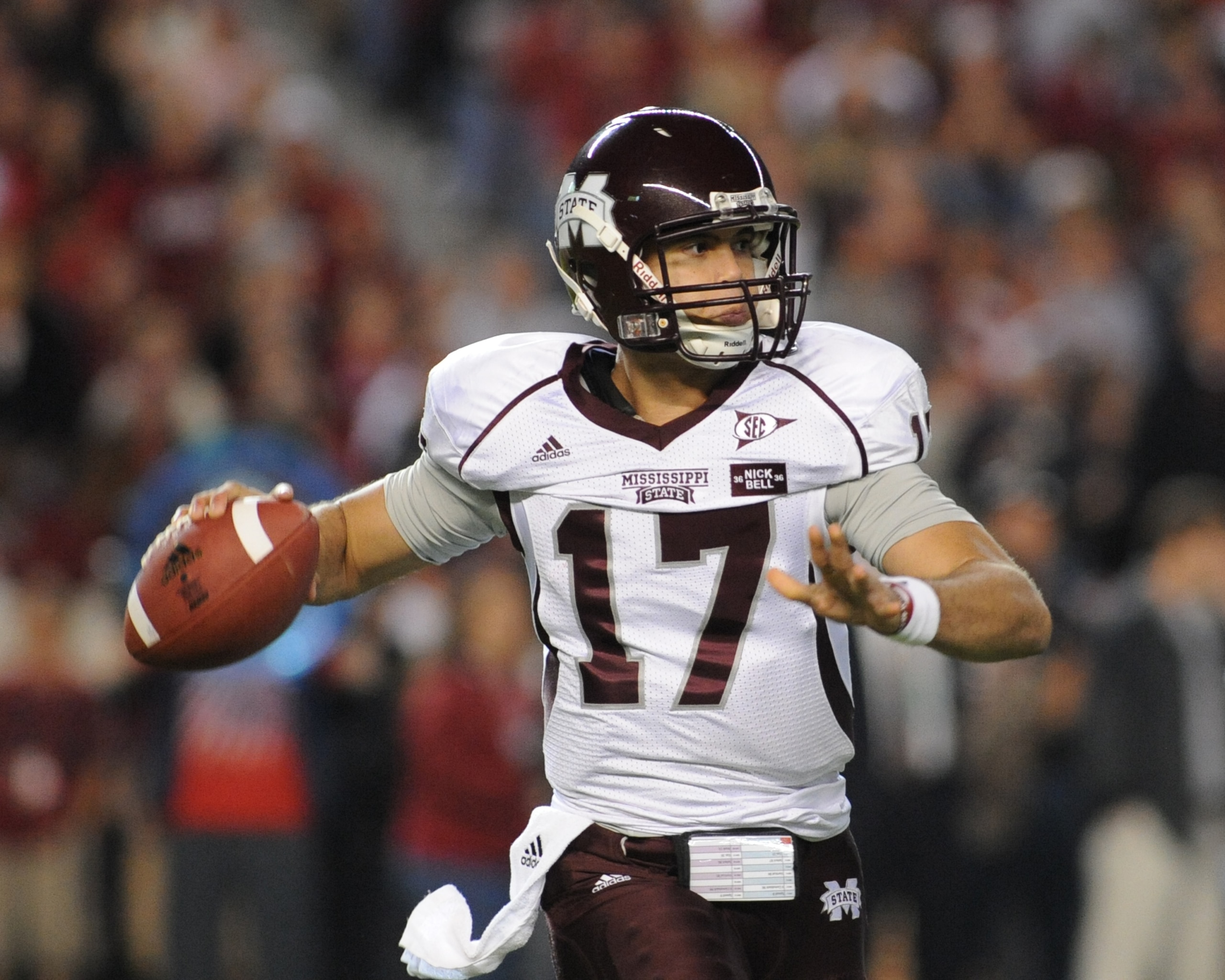 TUSCALOOSA, AL - NOVEMBER 13: Quarterback Tyler Russell #17 of the Mississippi State Bulldogs sets to pass against the Alabama Crimson Tide November 13, 2010 at Bryant-Denny Stadium in Tuscaloosa, Alabama.  (Photo by Al Messerschmidt/Getty Images)