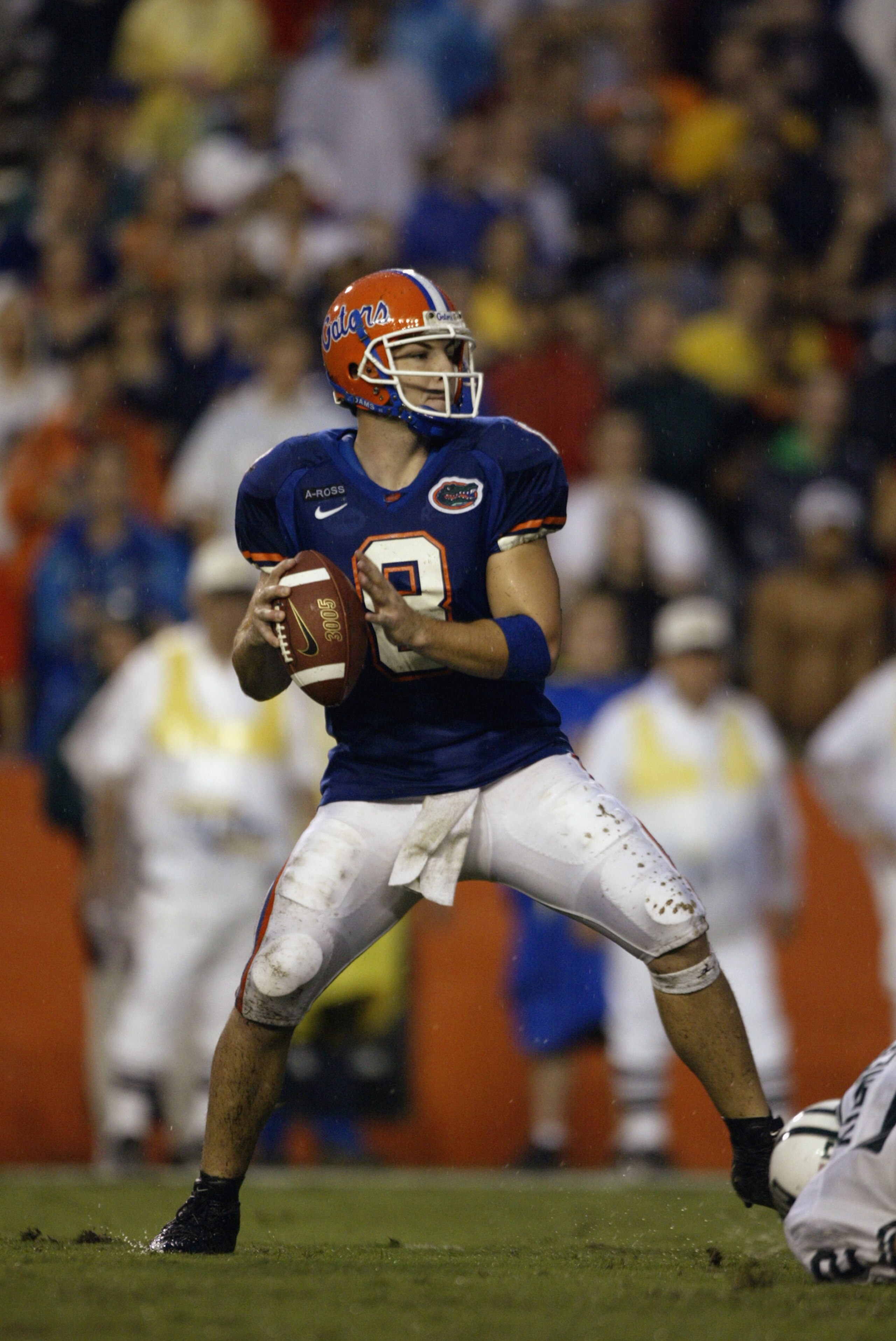 GAINESVILLE, FL - SEPTEMBER 14:  Quarterback Rex Grossman #8 of Florida looks to pass against Ohio during the NCAA football game at Florida Field in Gainesville, Florida on September 14, 2002.  The Florida Gators defeated the Ohio Bobcats 34-6.  (Photo by