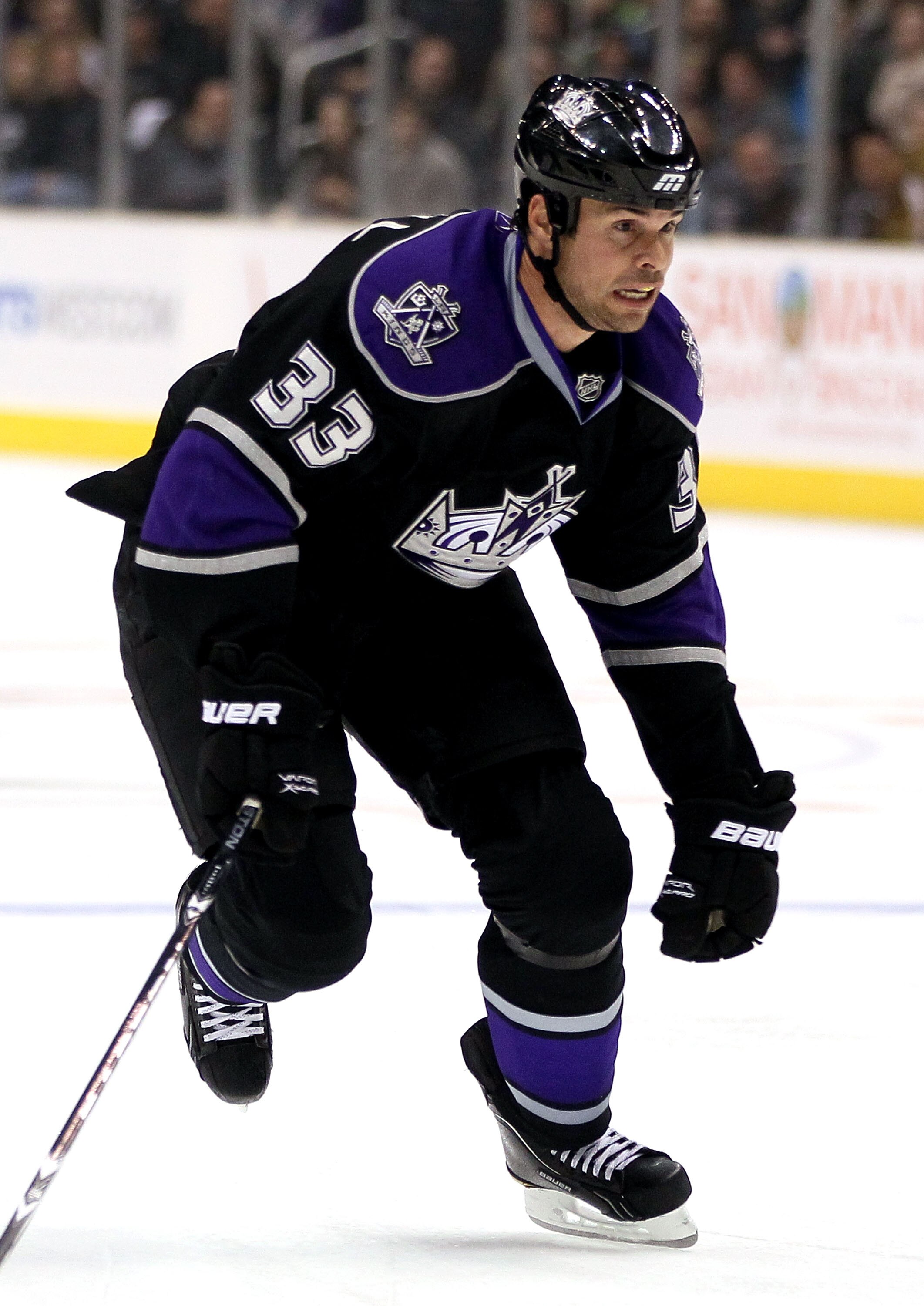 LOS ANGELES, CA - OCTOBER 30:  Willie Mitchell #33 of the Los Angeles Kings plays against the New Jersey Devils in the game at Staples Center on October 30, 2010 in Los Angeles, California. The Kings defeated the Devils 3-1.  (Photo by Jeff Gross/Getty Im
