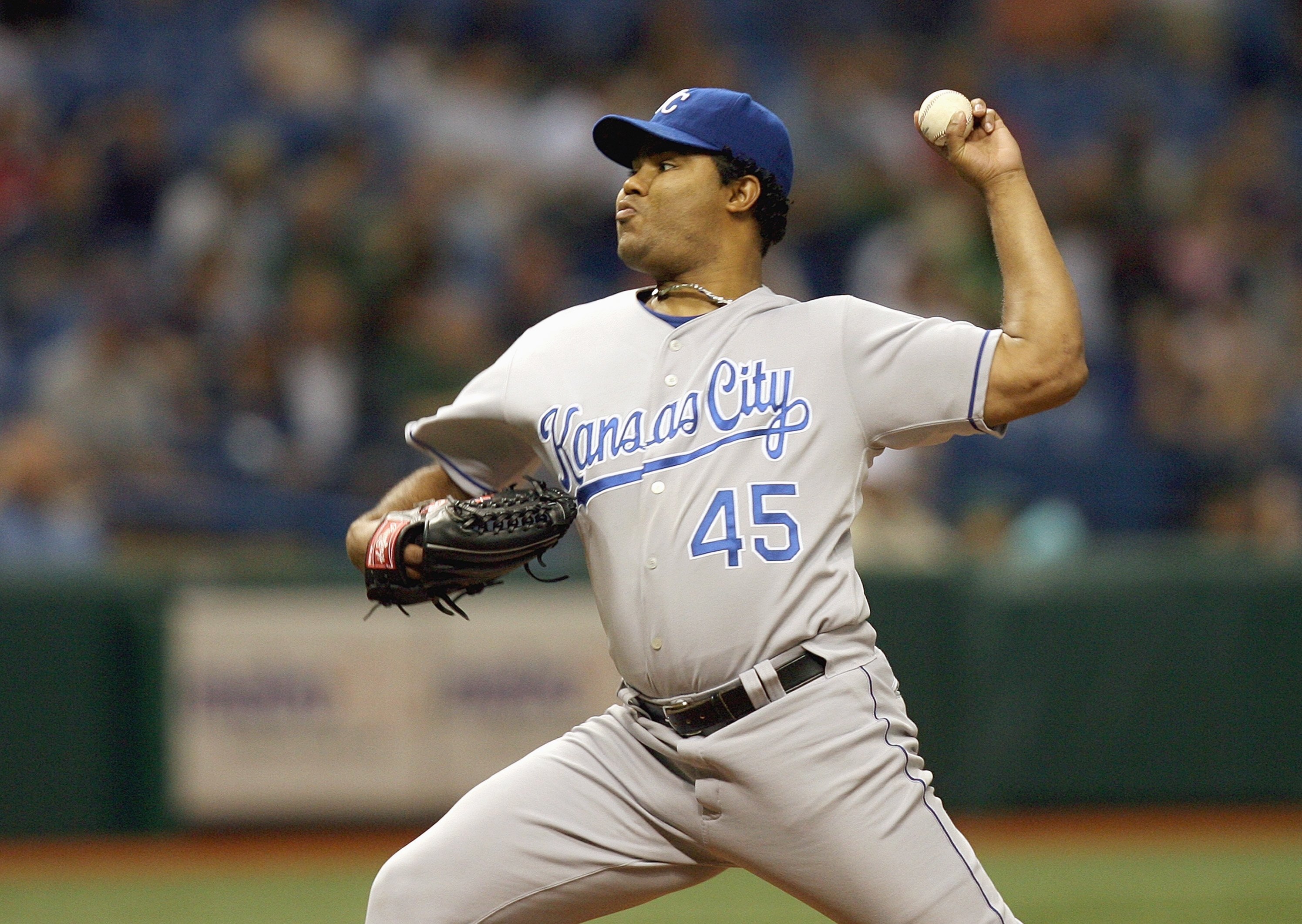 TAMPA, FL - JUNE 02: Odalis Perez #45 of the Kansas City Royals pitches in the first inning against the Tampa Bay Devil Rays at Tropicana Field on June 2, 2007 in Tampa, Florida. (Photo by Doug Benc/Getty Images)