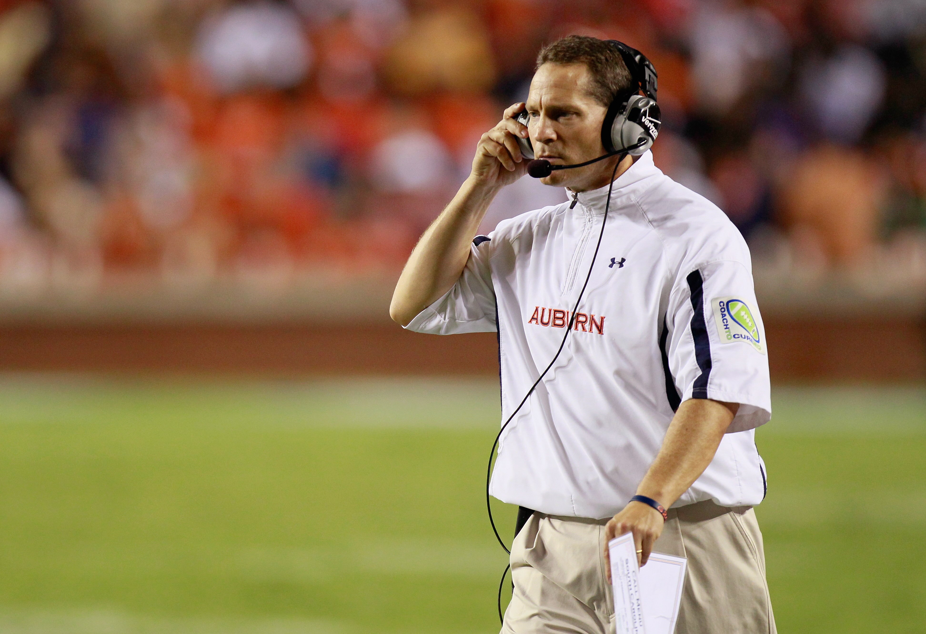 AUBURN, AL - SEPTEMBER 25:  Head coach Gene Chizik of the Auburn Tigers against the South Carolina Gamecocks at Jordan-Hare Stadium on September 25, 2010 in Auburn, Alabama.  (Photo by Kevin C. Cox/Getty Images)