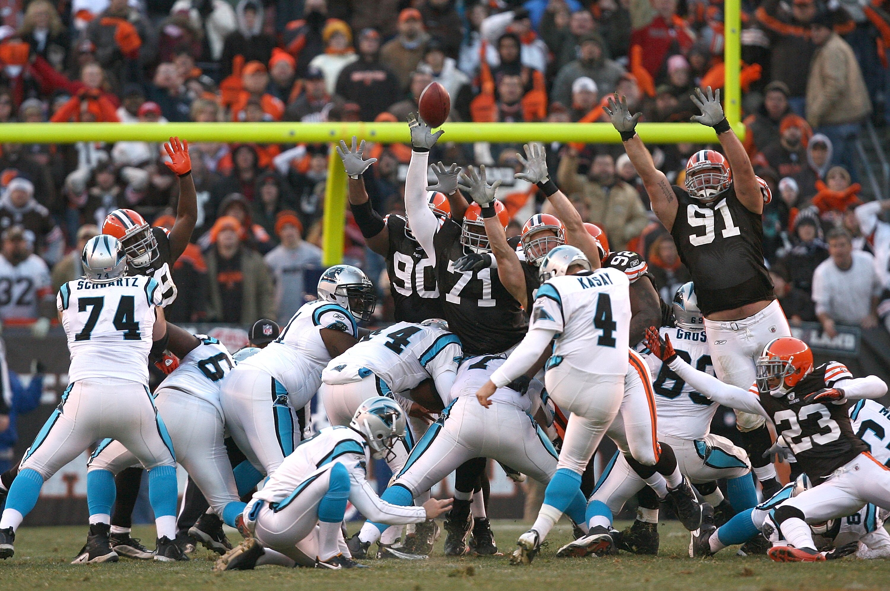 CLEVELAND - NOVEMBER 28:  Kicker John Kasay #4 of the Carolina Panthers misses a fourth quarter field goal against the Cleveland Browns at Cleveland Browns Stadium on November 28, 2010 in Cleveland, Ohio.  (Photo by Matt Sullivan/Getty Images)