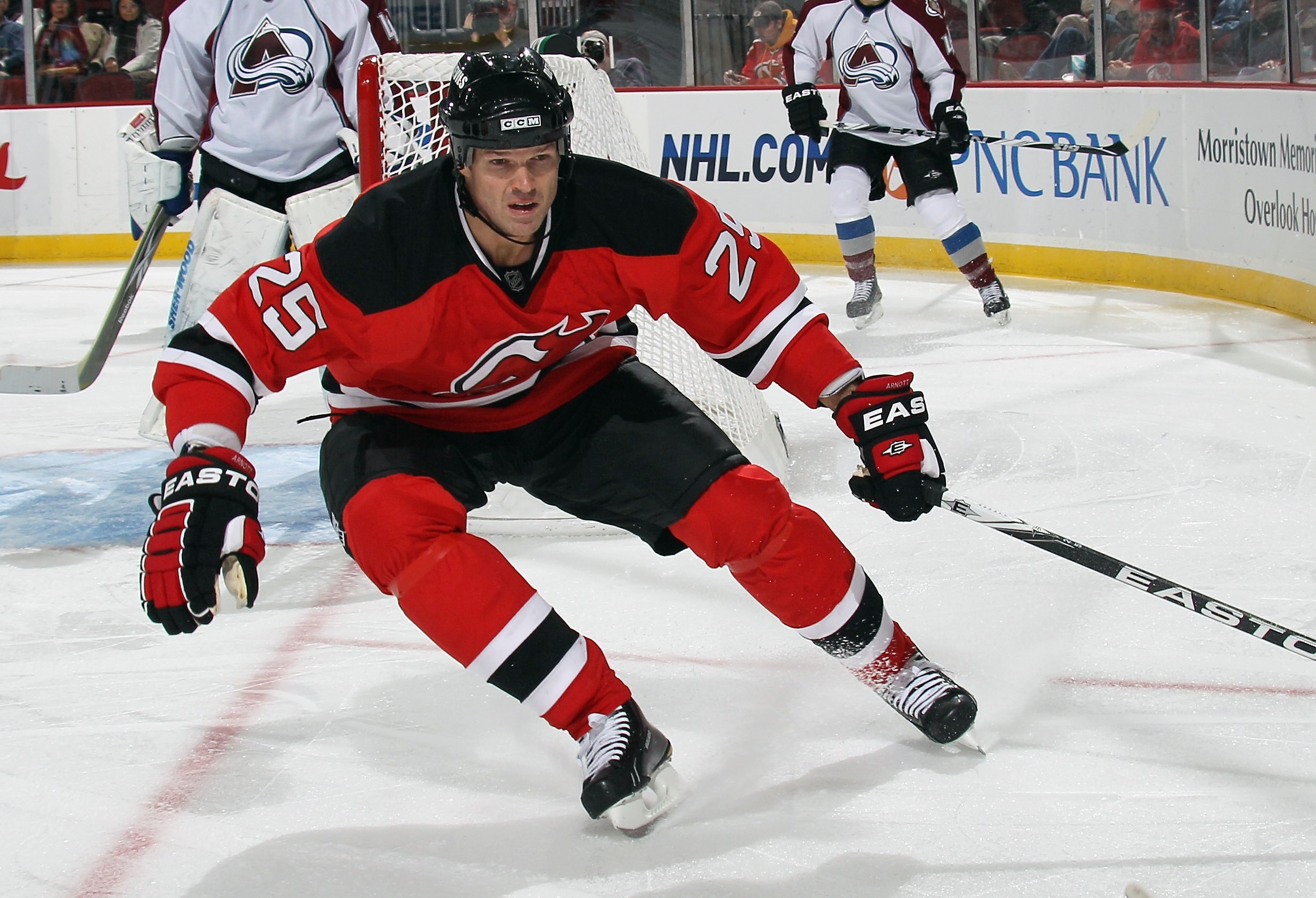 NEWARK, NJ - OCTOBER 15: Jason Arnott #25 of the New Jersey Devils skates against the Colorado Avalanche at the Prudential Center on October 15, 2010 in Newark, New Jersey.  (Photo by Bruce Bennett/Getty Images)