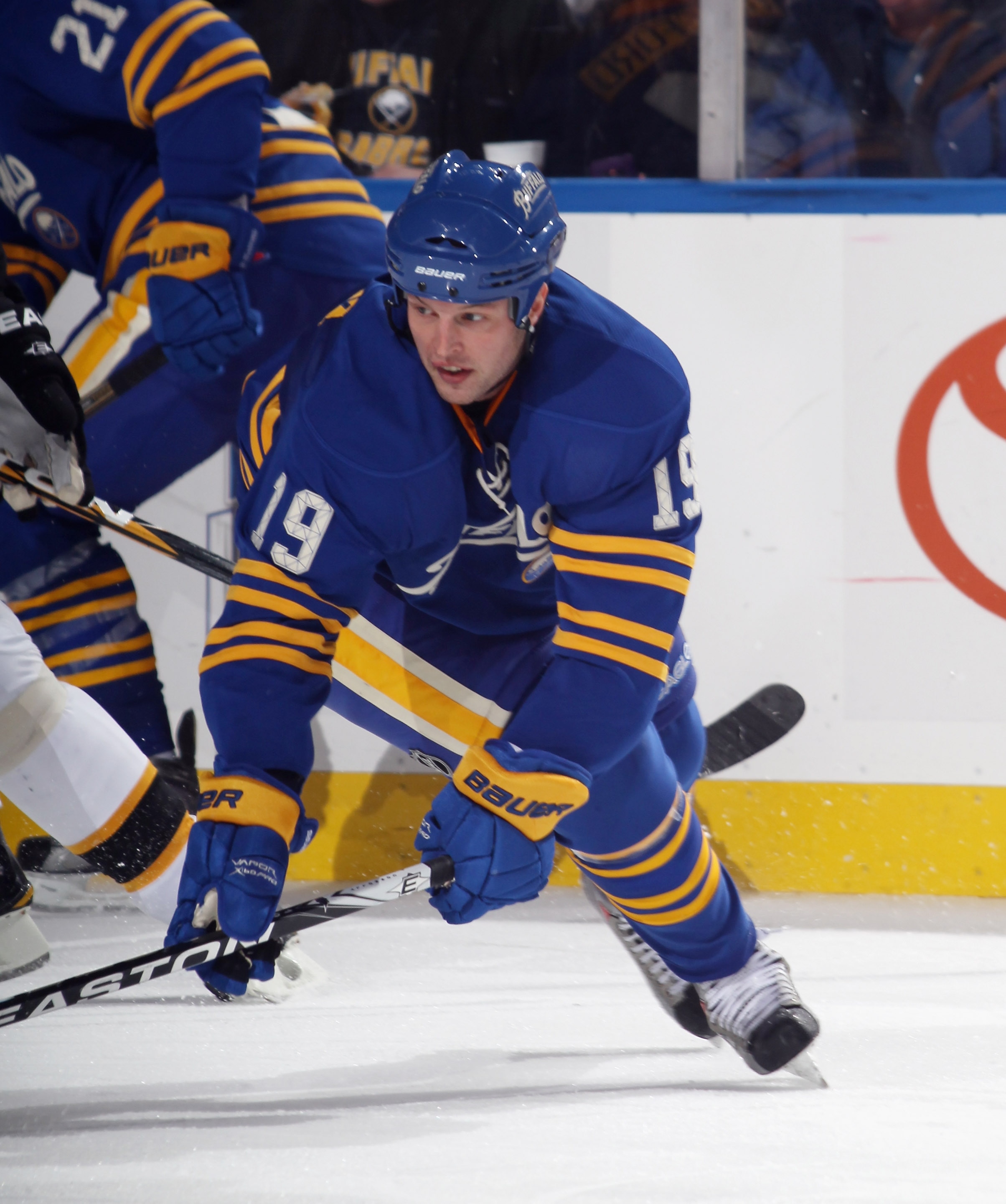 BUFFALO, NY - NOVEMBER 03:  Tim Connolly #19 of the Buffalo Sabres skates against the Boston Bruins at the HSBC Arena on November 3, 2010 in Buffalo, New York. The Bruins defeated the Sabres 5-2.  (Photo by Bruce Bennett/Getty Images)