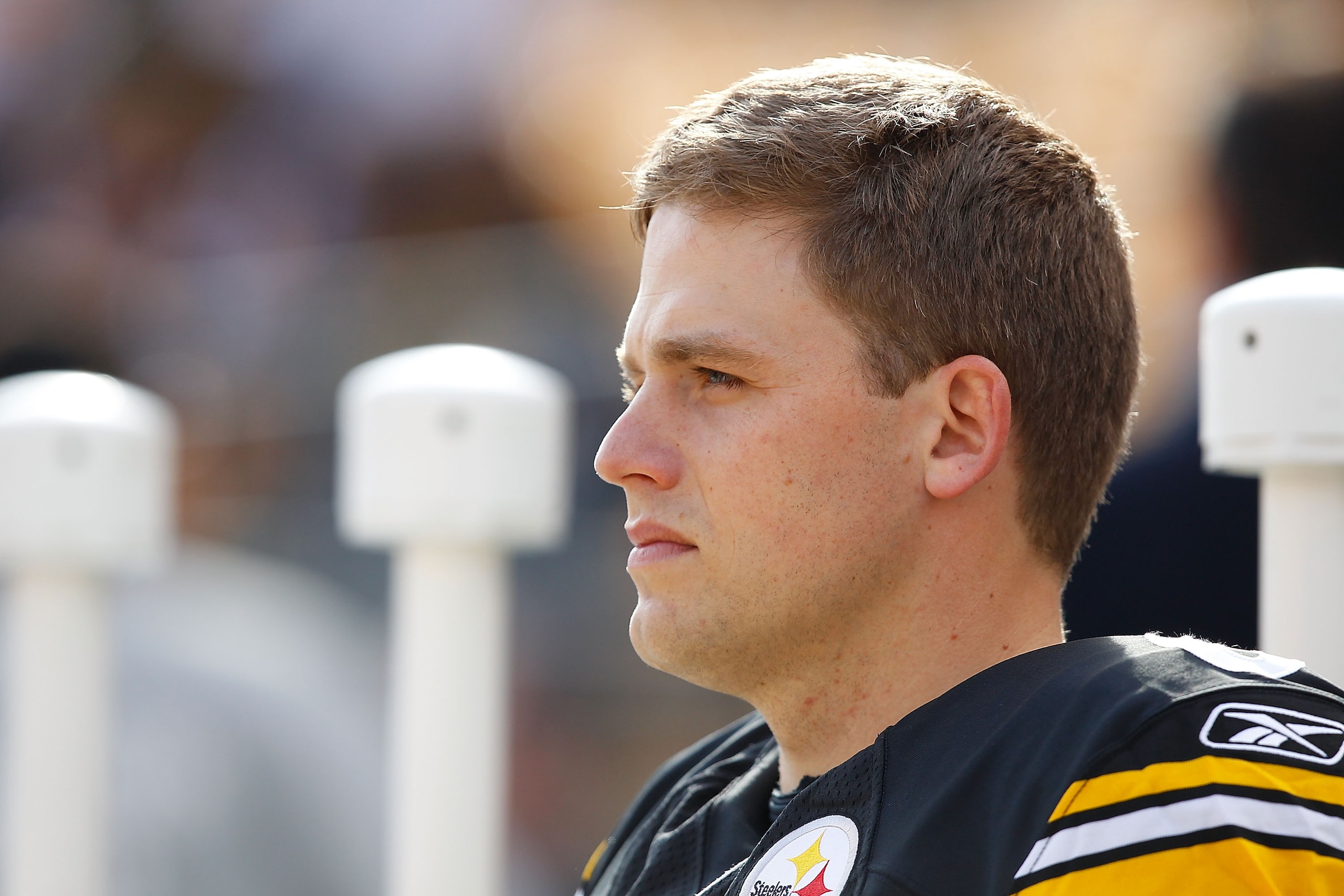 PITTSBURGH - NOVEMBER 21: Shaun Suisham #6 of the Pittsburgh Steelers watches his team warm up prior to the game against the Oakland Raiders on November 21, 2010 at Heinz Field in Pittsburgh, Pennsylvania. (Photo by Jared Wickerham/Getty Images) PITTSBURGH - NOVEMBER 21: Shaun Suisham #6 of the Pittsburgh Steelers watches his team warm up prior to the game against the Oakland Raiders on November 21, 2010 at Heinz Field in Pittsburgh, Pennsylvania. (Photo by Jared Wickerham/Getty Images)