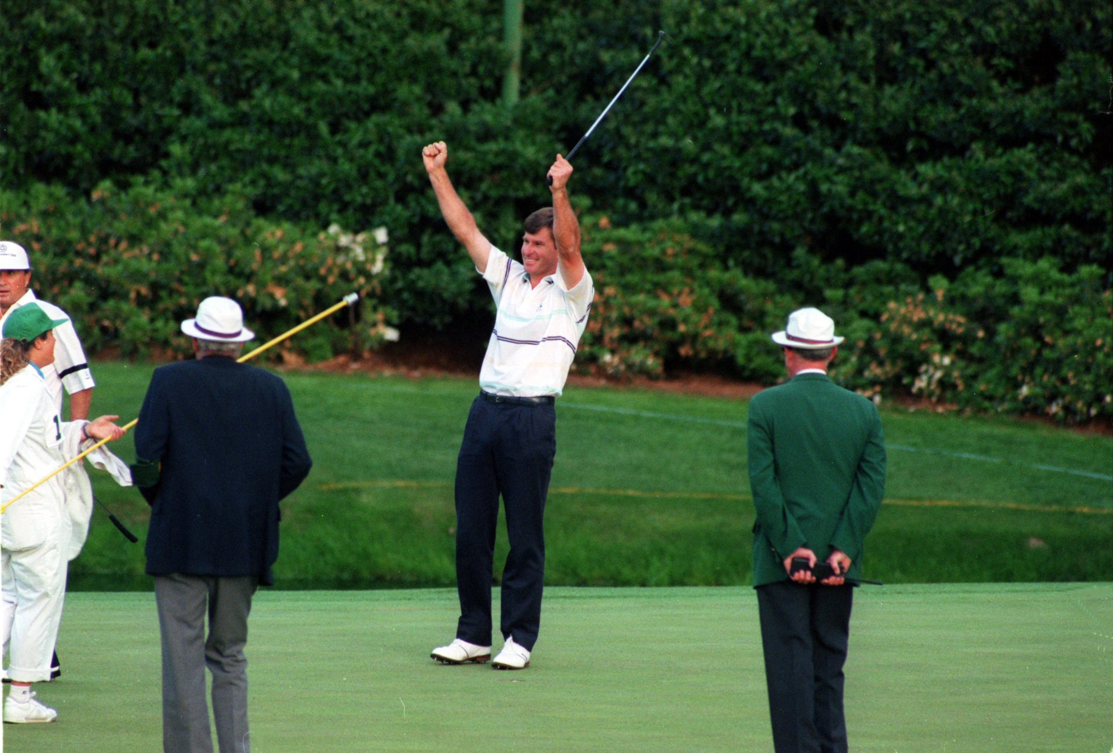 APR 1989:  NICK FALDO OF ENGLAND CELEBRATING AFTER VICTORY OVER RAYMOND FLOYD OF USA IN A PLAYOFF FOR THE 1990 US MASTERS CHAMPIONSHIP AT AUGUSTA NATIONAL. Mandatory Credit: David Cannon/ALLSPORT