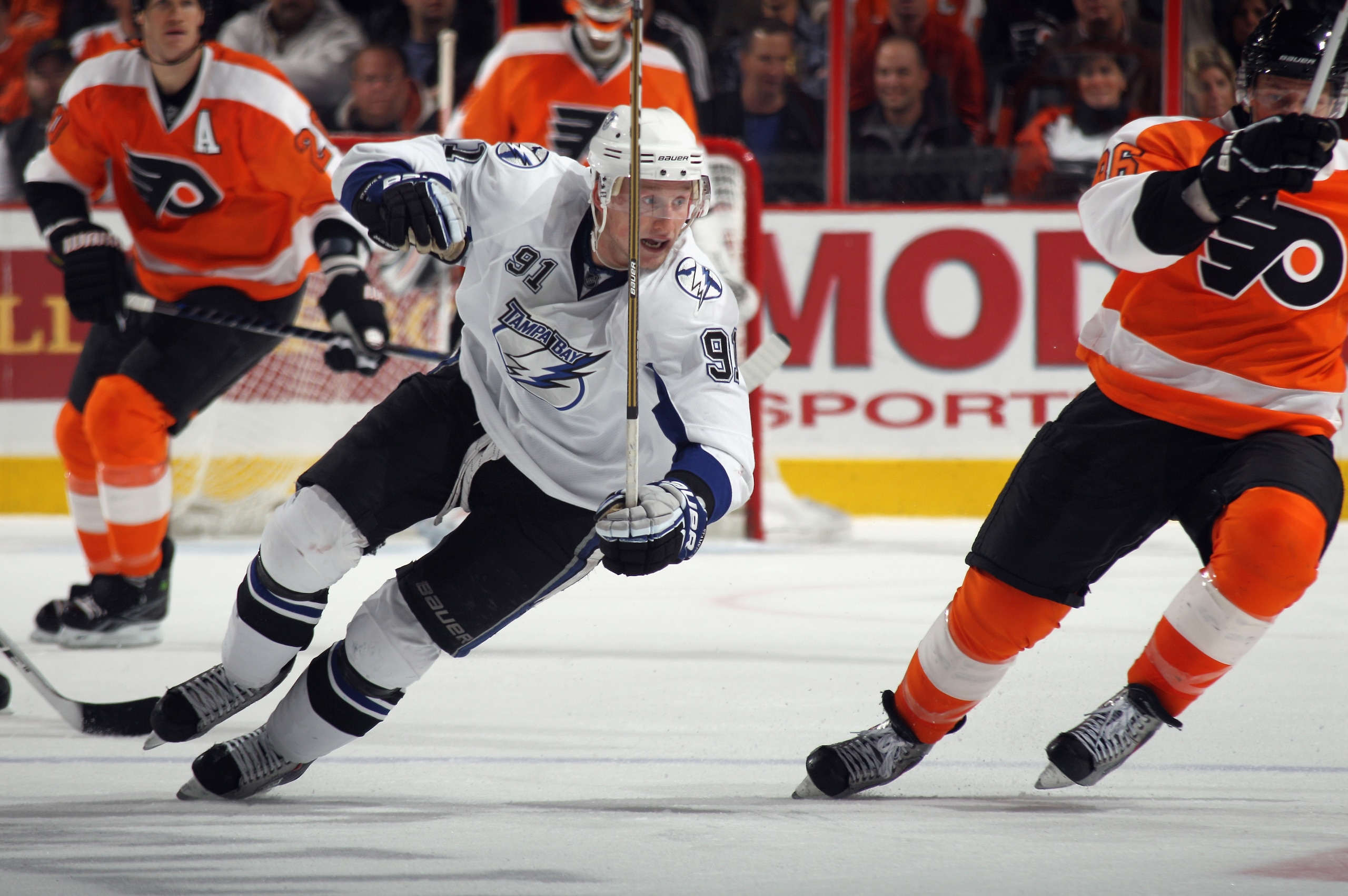 PHILADELPHIA - NOVEMBER 18:  Steven Stamkos #91 of the Tampa Bay Lightning skates against the Philadelphia Flyers at the Wells Fargo Center on November 18, 2010 in Philadelphia, Pennsylvania. The Lightning defeated the Flyers 8-7.  (Photo by Bruce Bennett